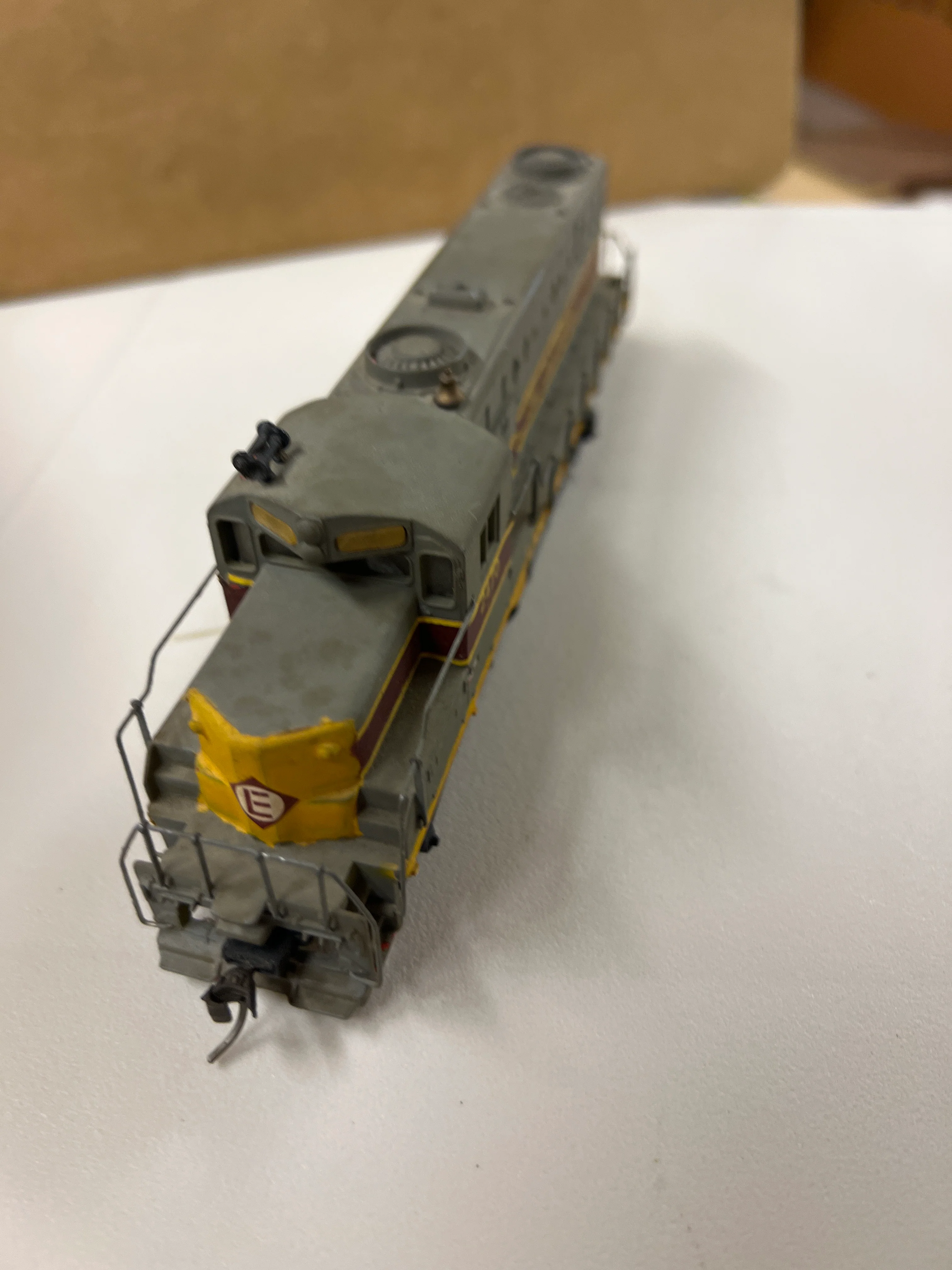 HO Scale Bargain Engine 72 Erie Lackawanna Diesel NONPOWERED Used Good - Image 7