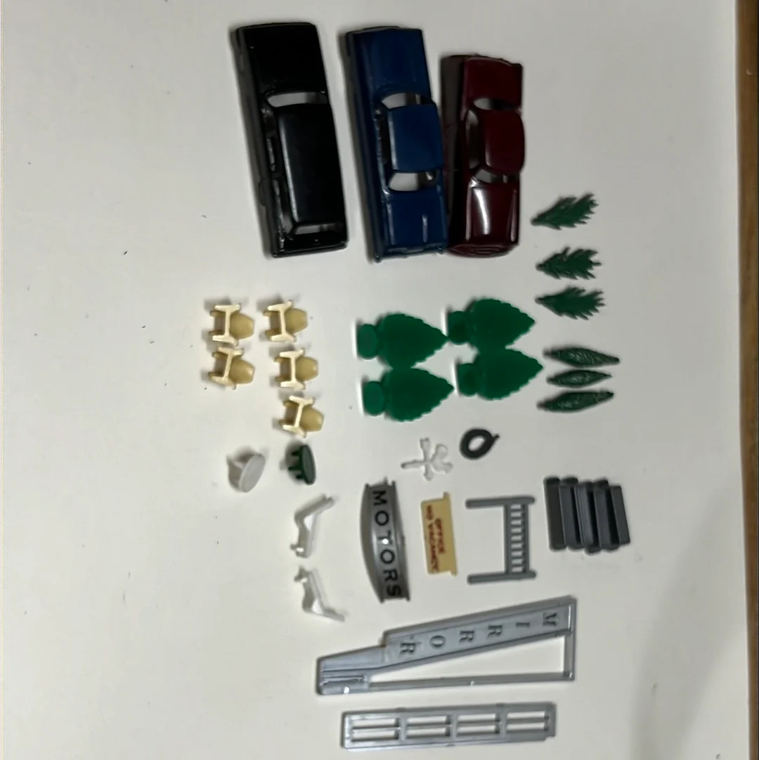 HO SCALE value pack Car Dealership accessories - Image 2