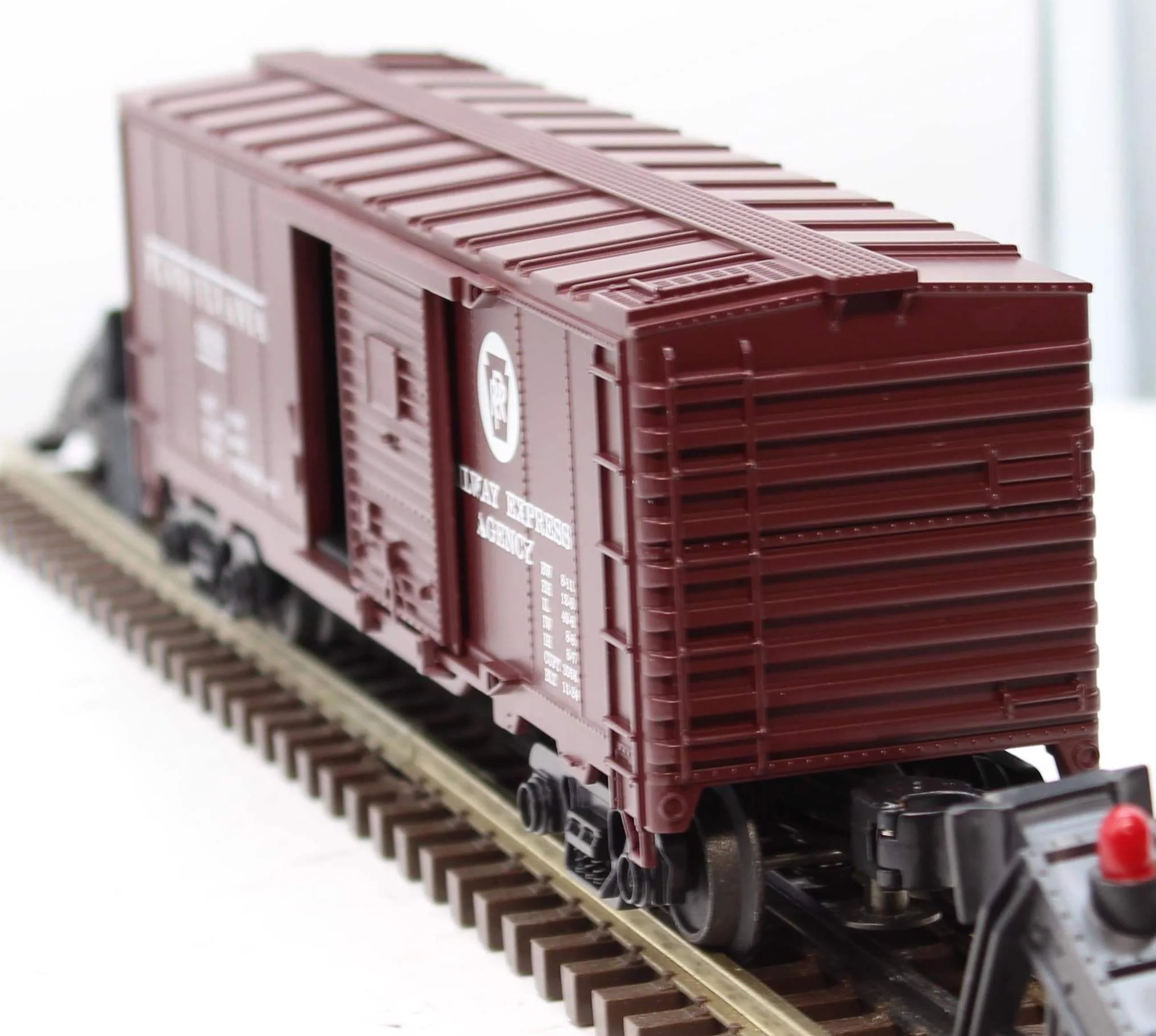 Industrial Rail IDM1002 PENNSYLVANIA Boxcar Mainline #5801 O Scale Like New - Image 5
