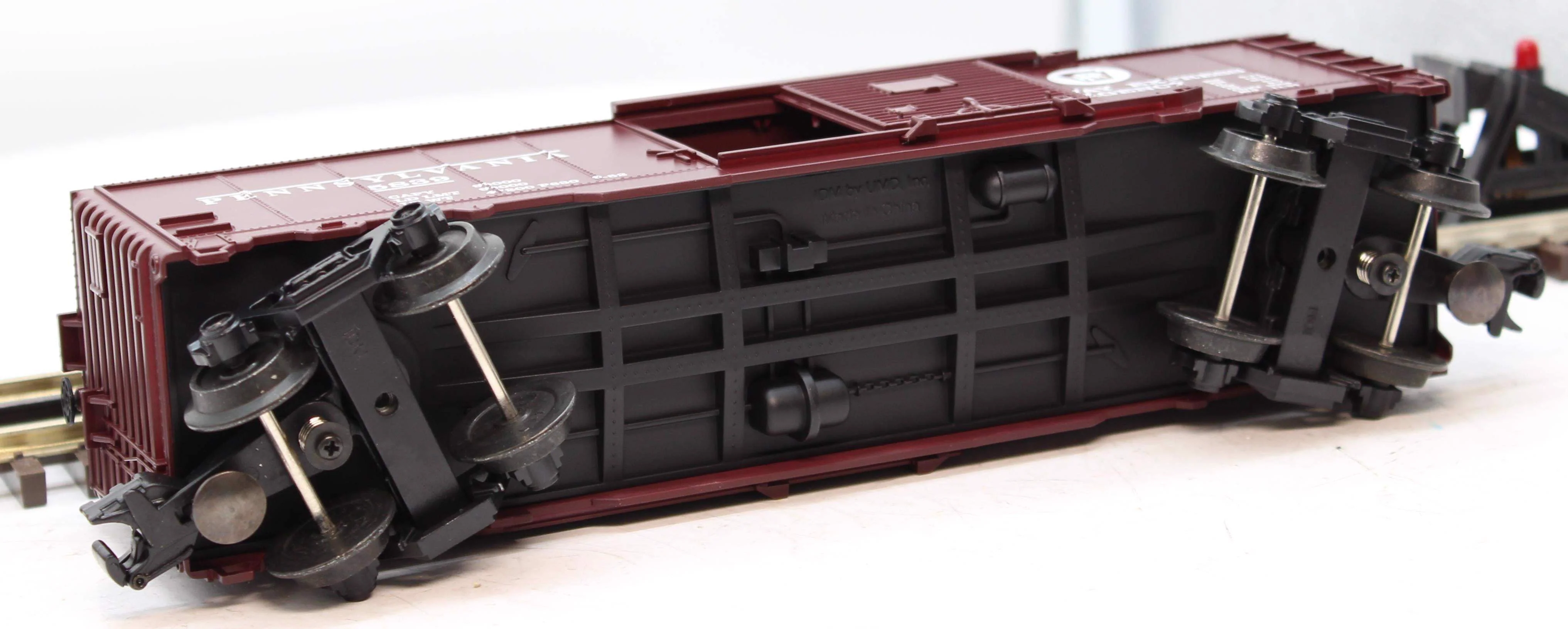Industrial Rail IDM1002 PENNSYLVANIA Boxcar Mainline #5801 O Scale Like New - Image 7