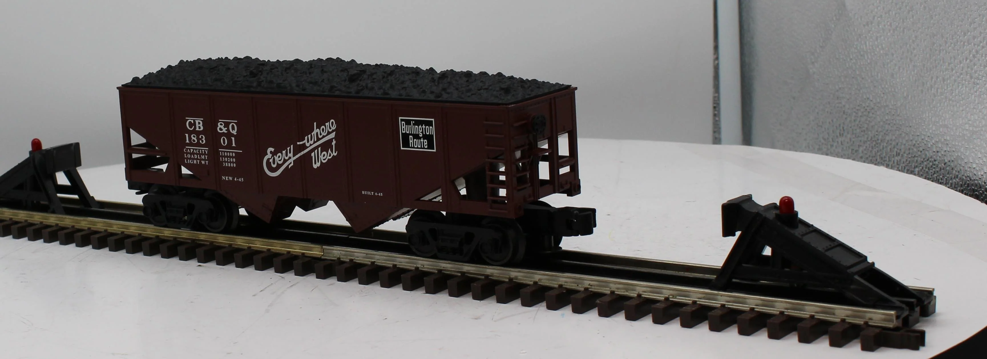 Industrial Rail IDMU4005 4005 Hopper with coal O SCALE Like New - Image 3