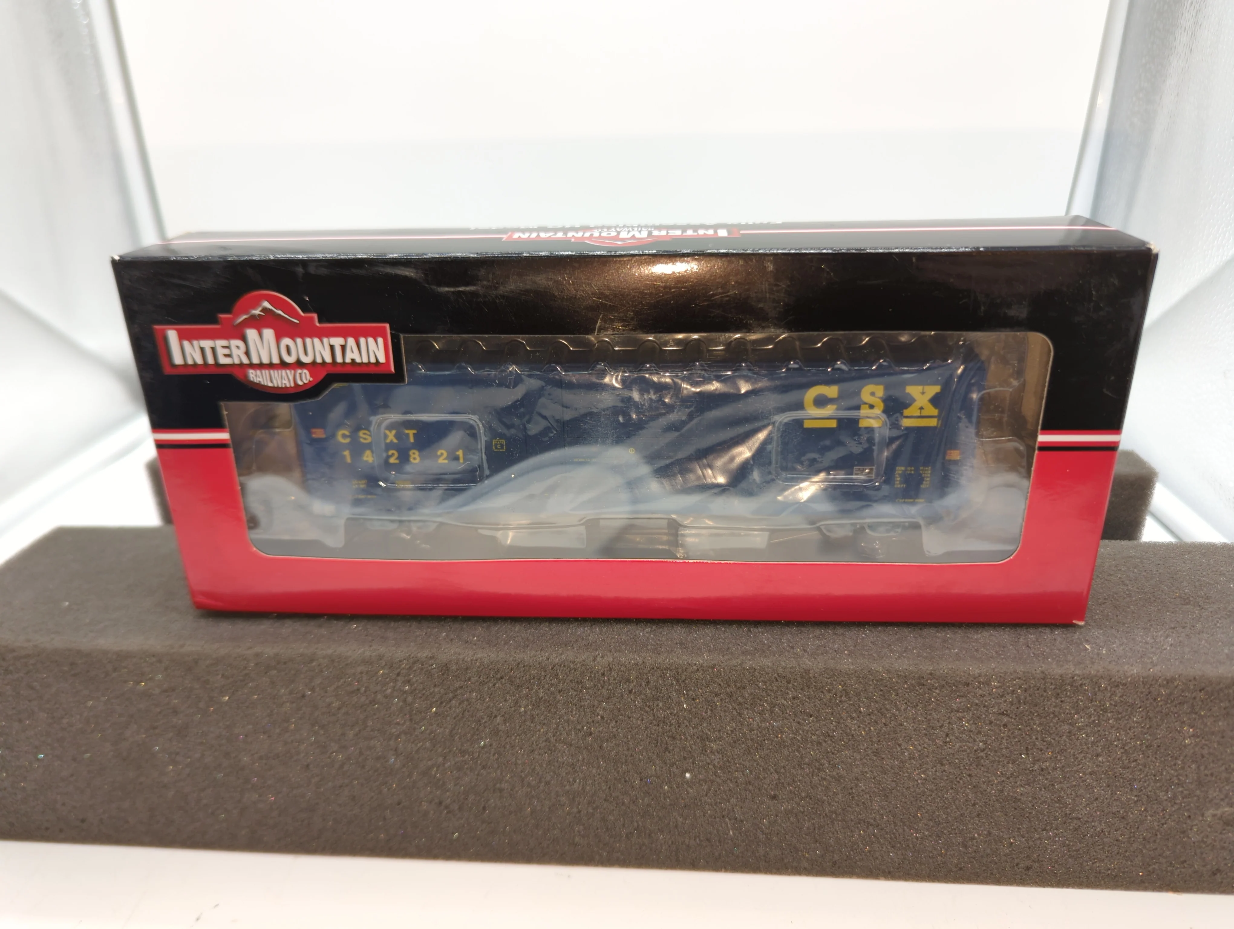 Inter Mountain 45711-26 5277 CU FT Boxcar #142821 HO SCALE Like New - Image 6