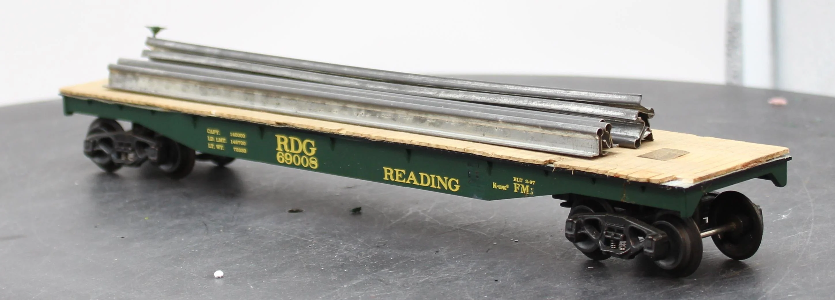 K-Line Flat Car with load K-69008 O SCALE Used - Image 3