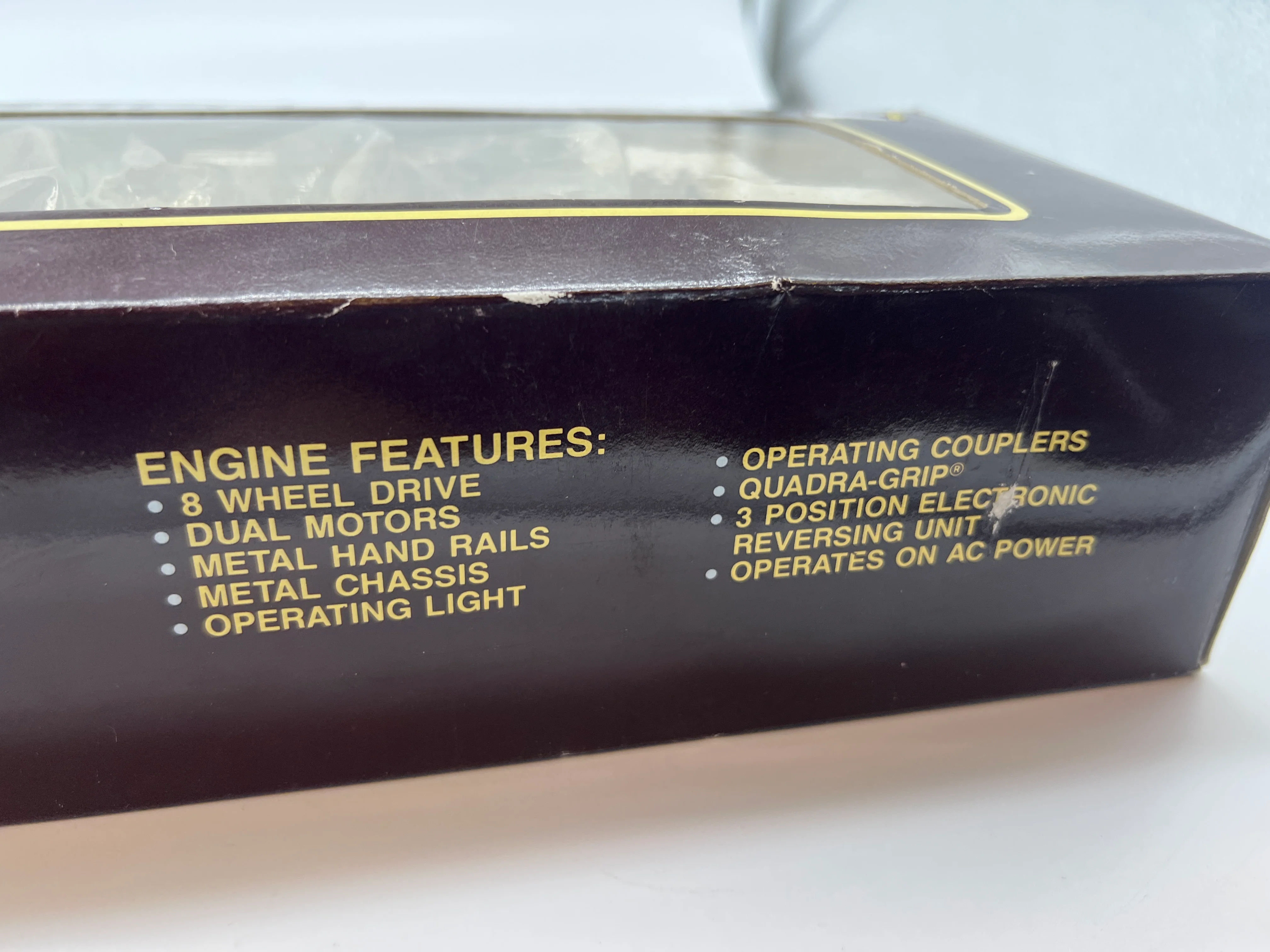 K-Line Hershey's S-2 Dual Motor Diesel Switcher 2323 O Scale Like New - Image 7