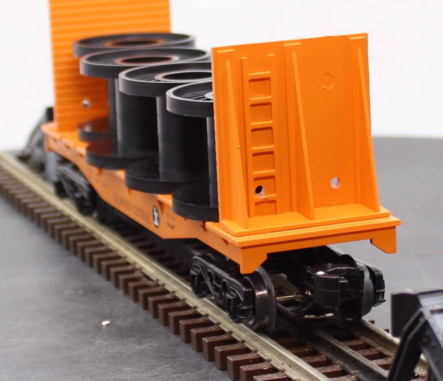 K-Line K-6675 Illinois Central Flatcar with spools O SCALE Like New - Image 3