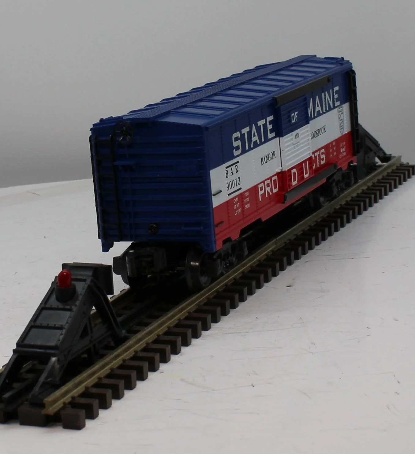 K-Line K-90013IC KCC state of Maine Classic box car O SCALE Like New - Image 6