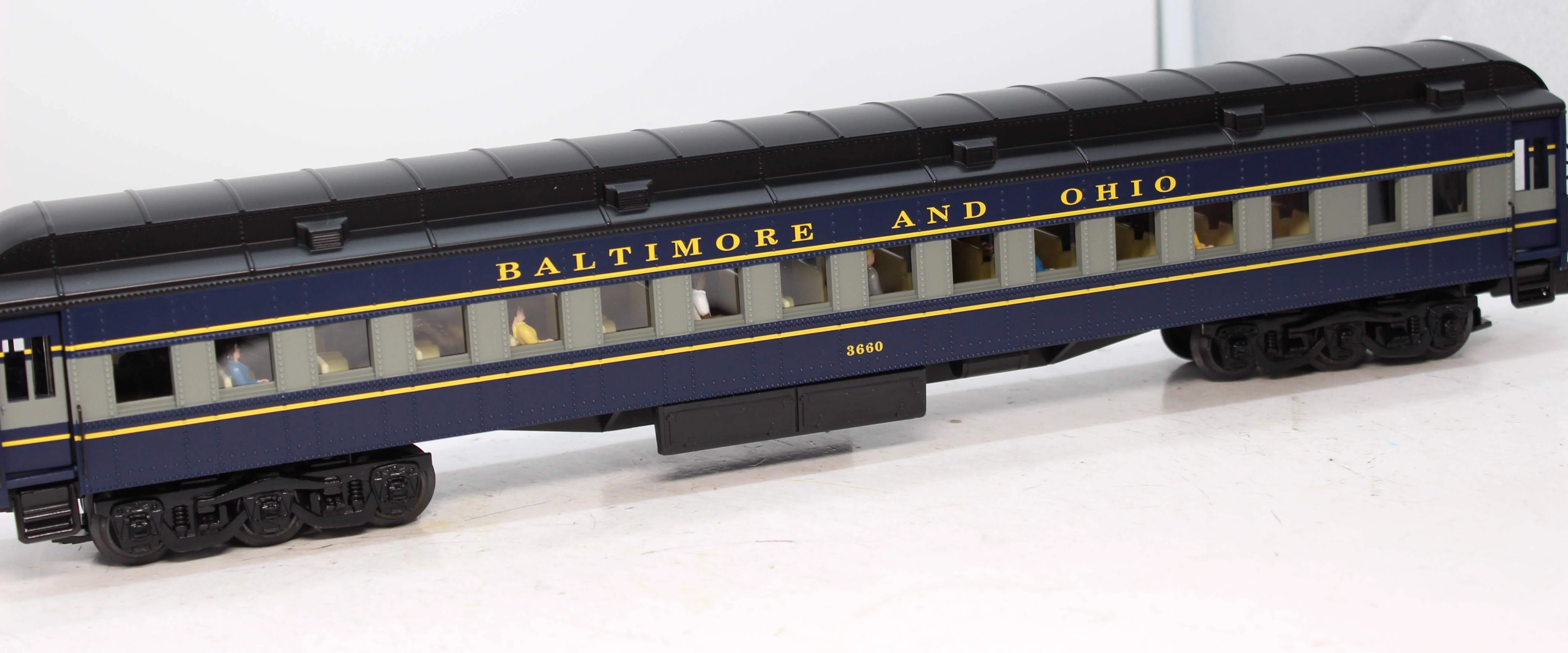 K-Line K4410-0001 B&O Coach Stream Lighting Illuminated Passenger Car O SCALE Like New - Image 3