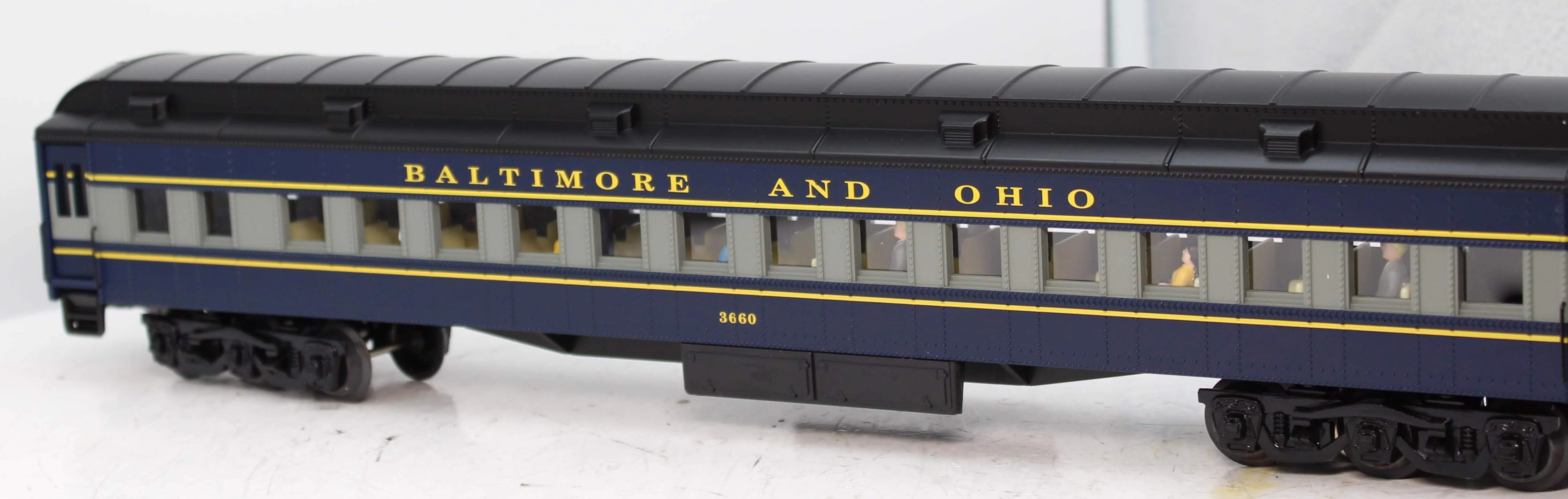 K-Line K4410-0001 B&O Coach Stream Lighting Illuminated Passenger Car O SCALE Like New - Image 4