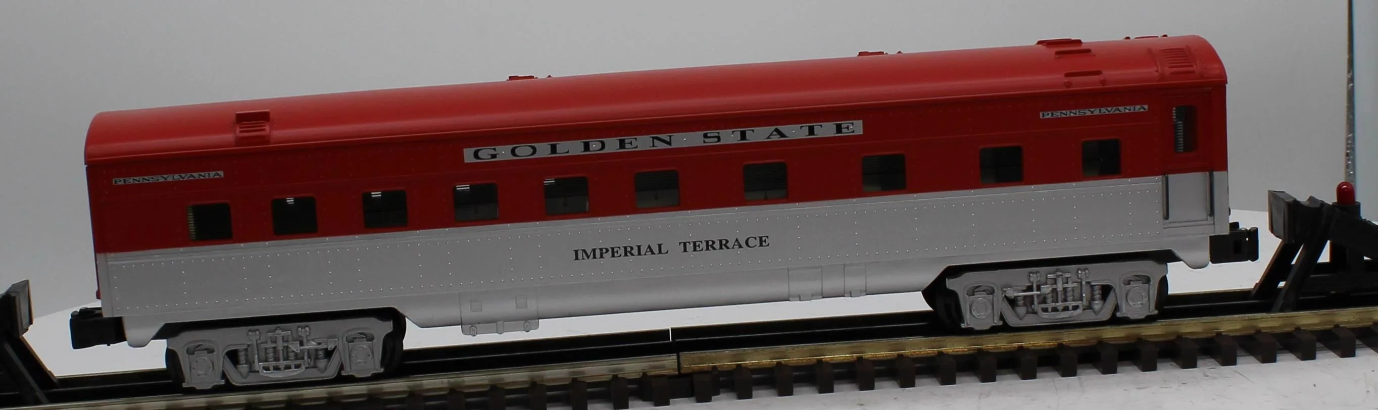 K-Line K4532-3368 Golden State Imperial Terrace Passenger Car O SCALE Like New