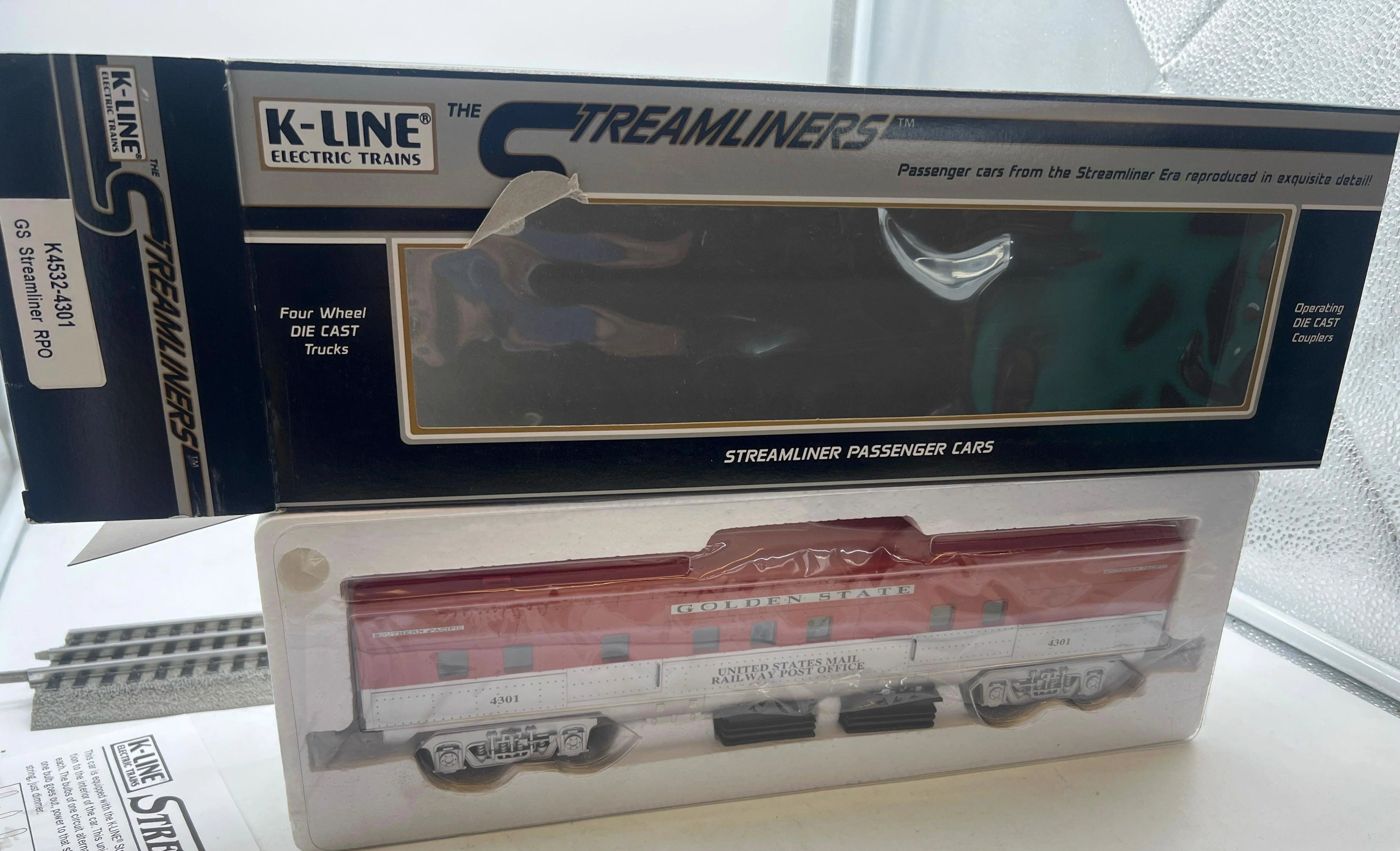 K-Line k4532-4301 Golden State GS RPO US MAIL Railway Post Office Passenger Car O SCALE NEW - Image 2