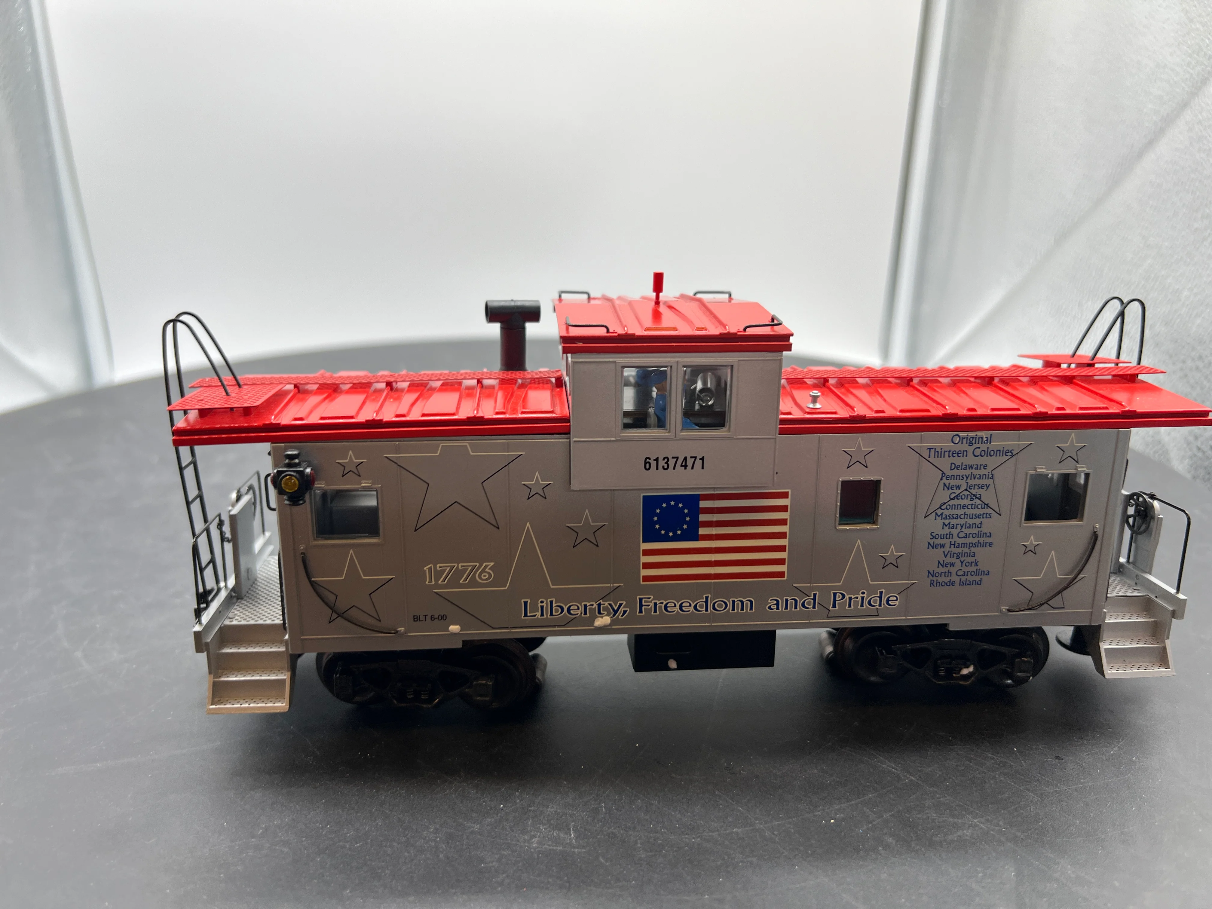 K-Line k613-7471 Spirit of 76 13 COLONIES SCALE EXTENDED VISION CABOOSE O SCALE Used Excellent AS IS - Image 7