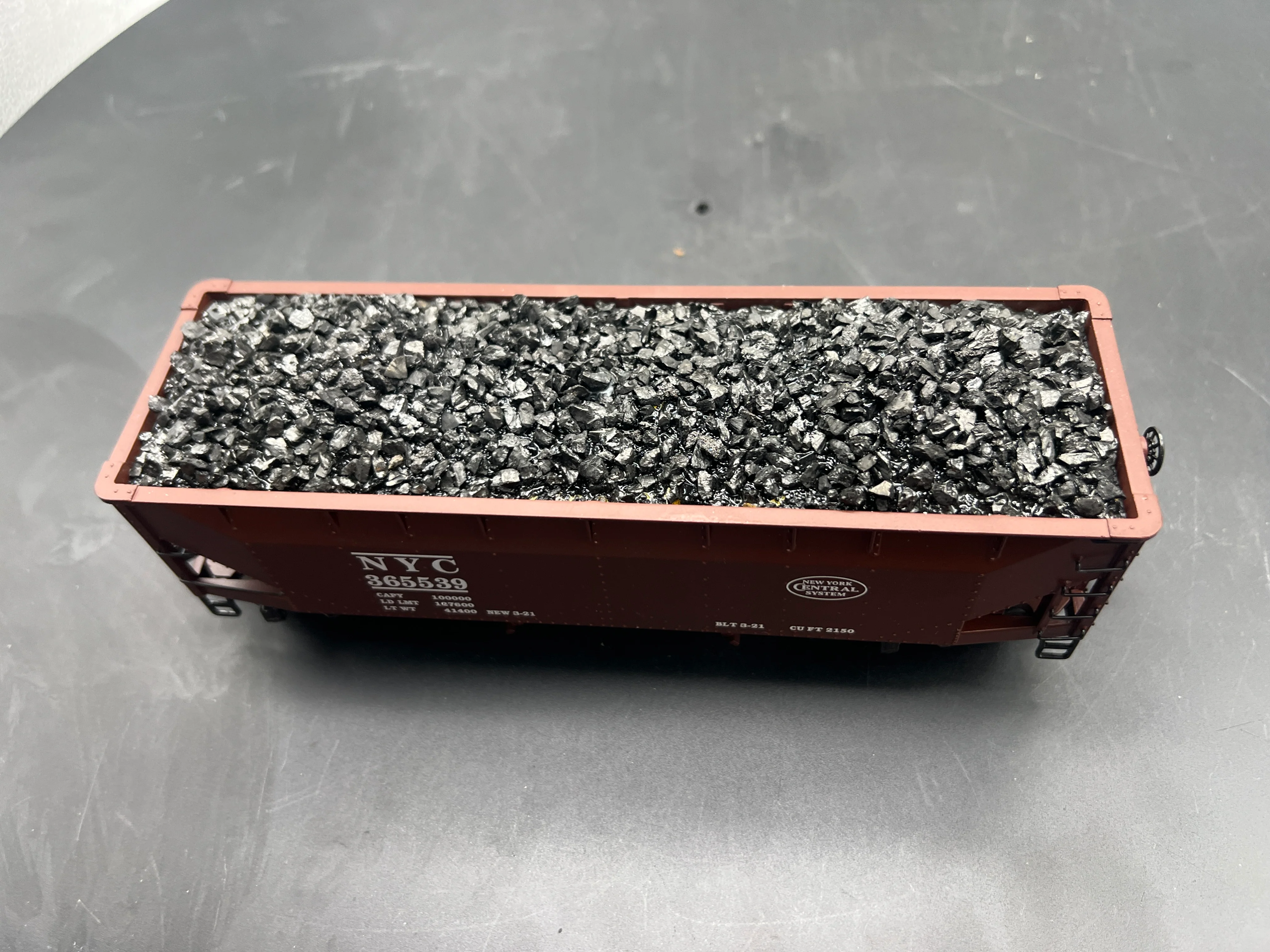 K-Line k6251-1752  New York Central NYC 2 Bay Hopper w/ Real Coal Load O SCALE Like New - Image 3