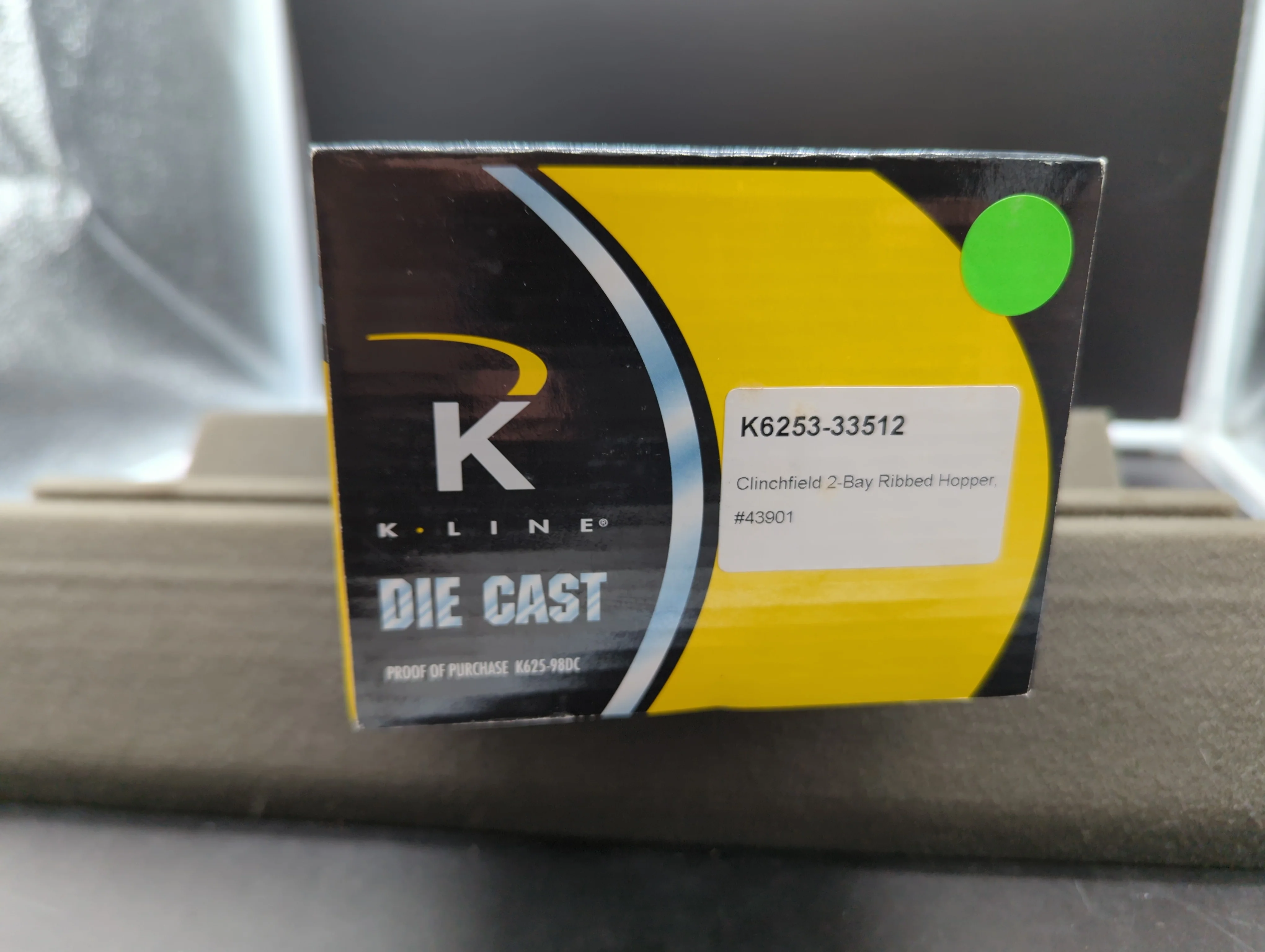 K-Line K6253-33512 Cinchfield @-Bay Ribbed Hopper w/Real Coal Load O SCALE NEW - Image 2