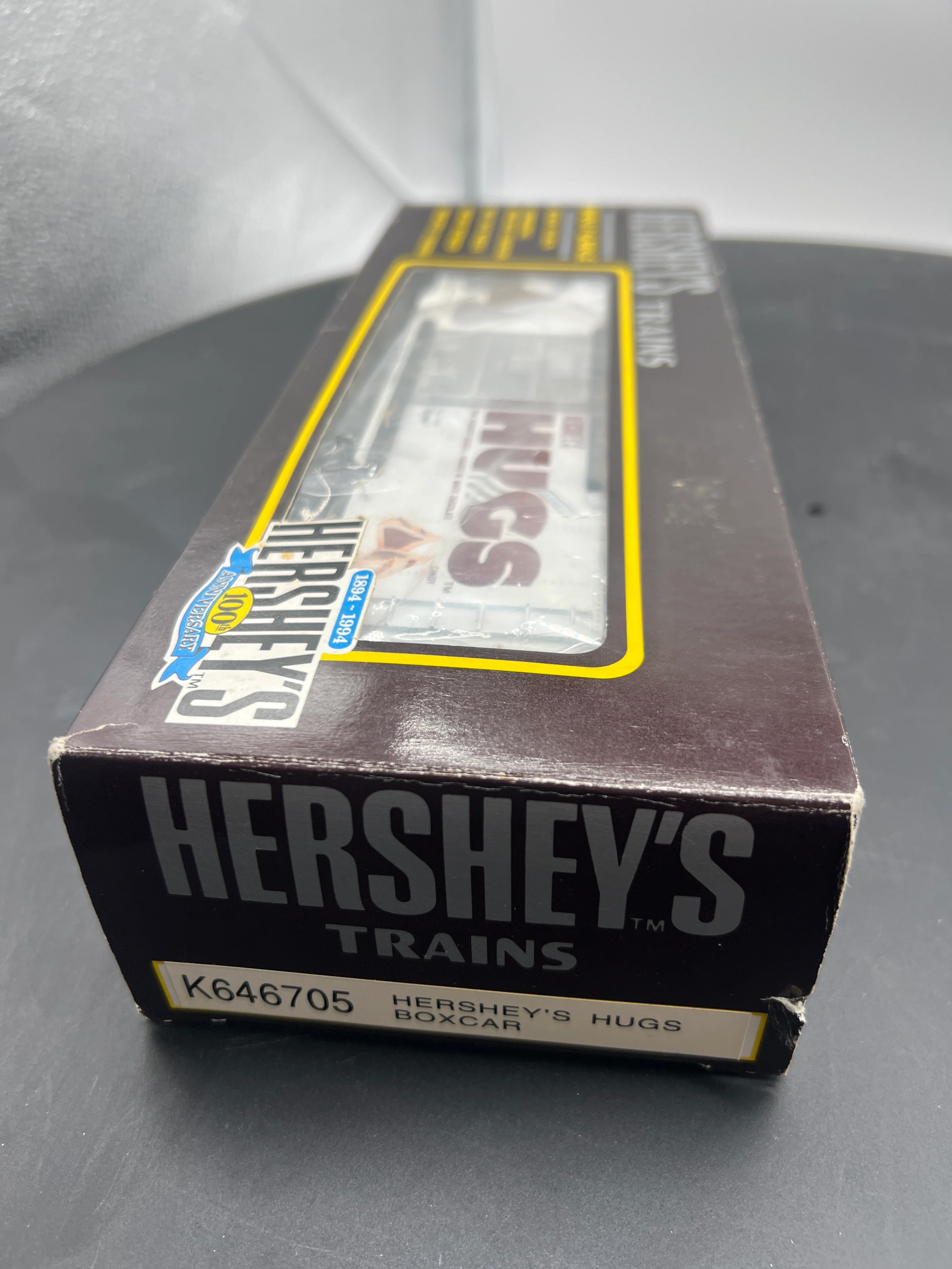 K-Line k646705 HERSHEY'S HUGS BOXCAR O SCALE Like New - Image 7