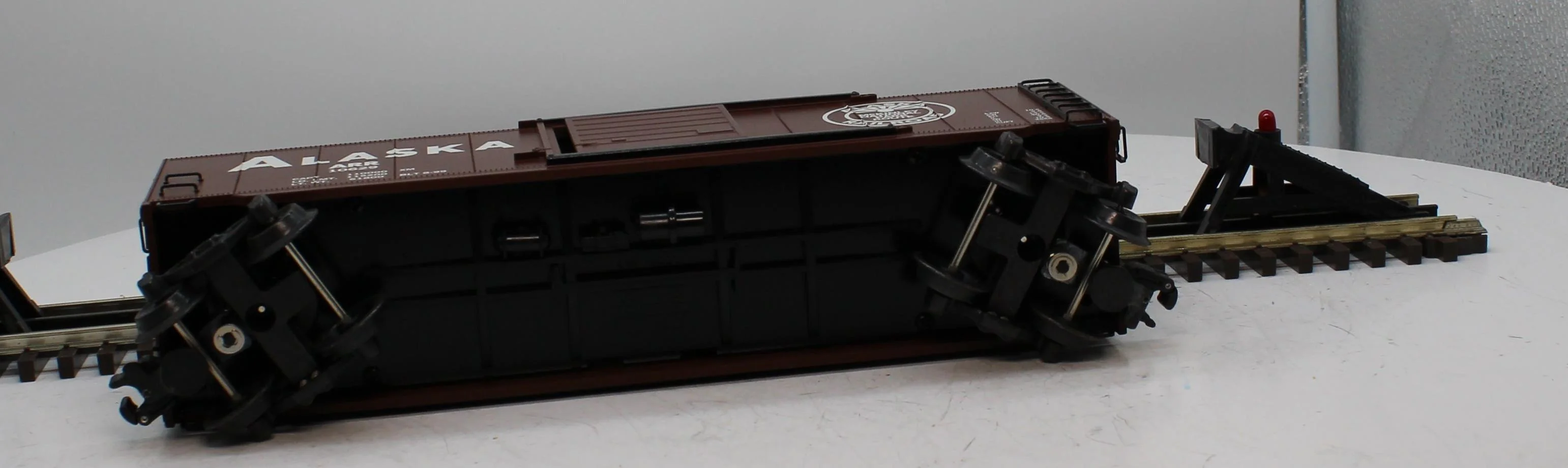 K-Line K761-1012 ALASKA RAILROAD Steel Sided Reefer Classic O Scale Like New - Image 7