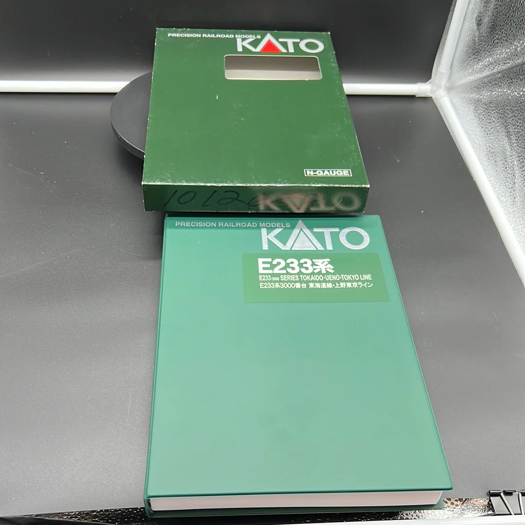 Kato E233-3000 Series Tokaido-Ueno-Tokyo Line 8 Car Set N SCALE - Image 5