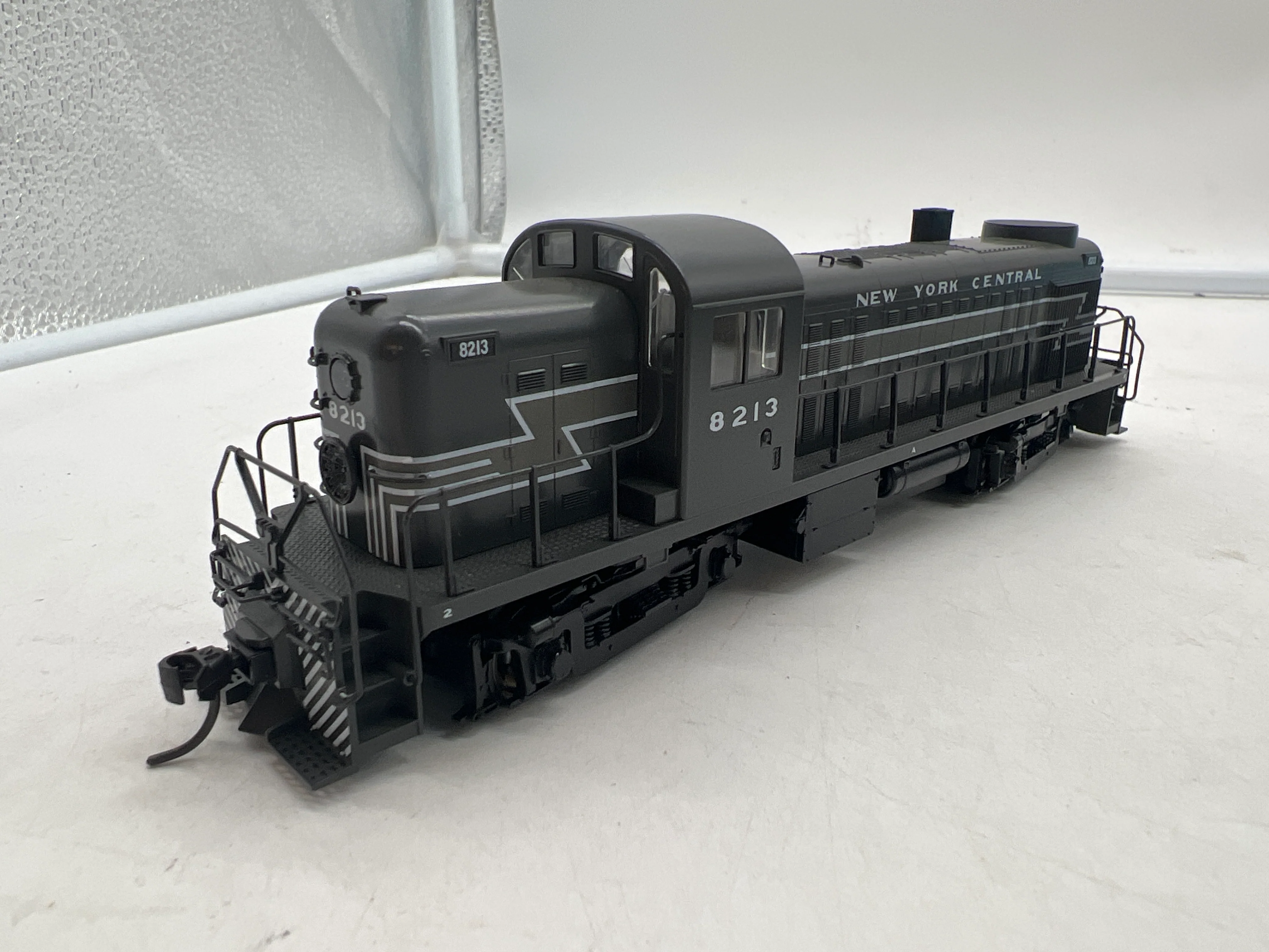 Kato NYC-8213-4 New York Central NYC 8213 Diesel Locomotive Gray HO SCALE Like New No Box - Image 4
