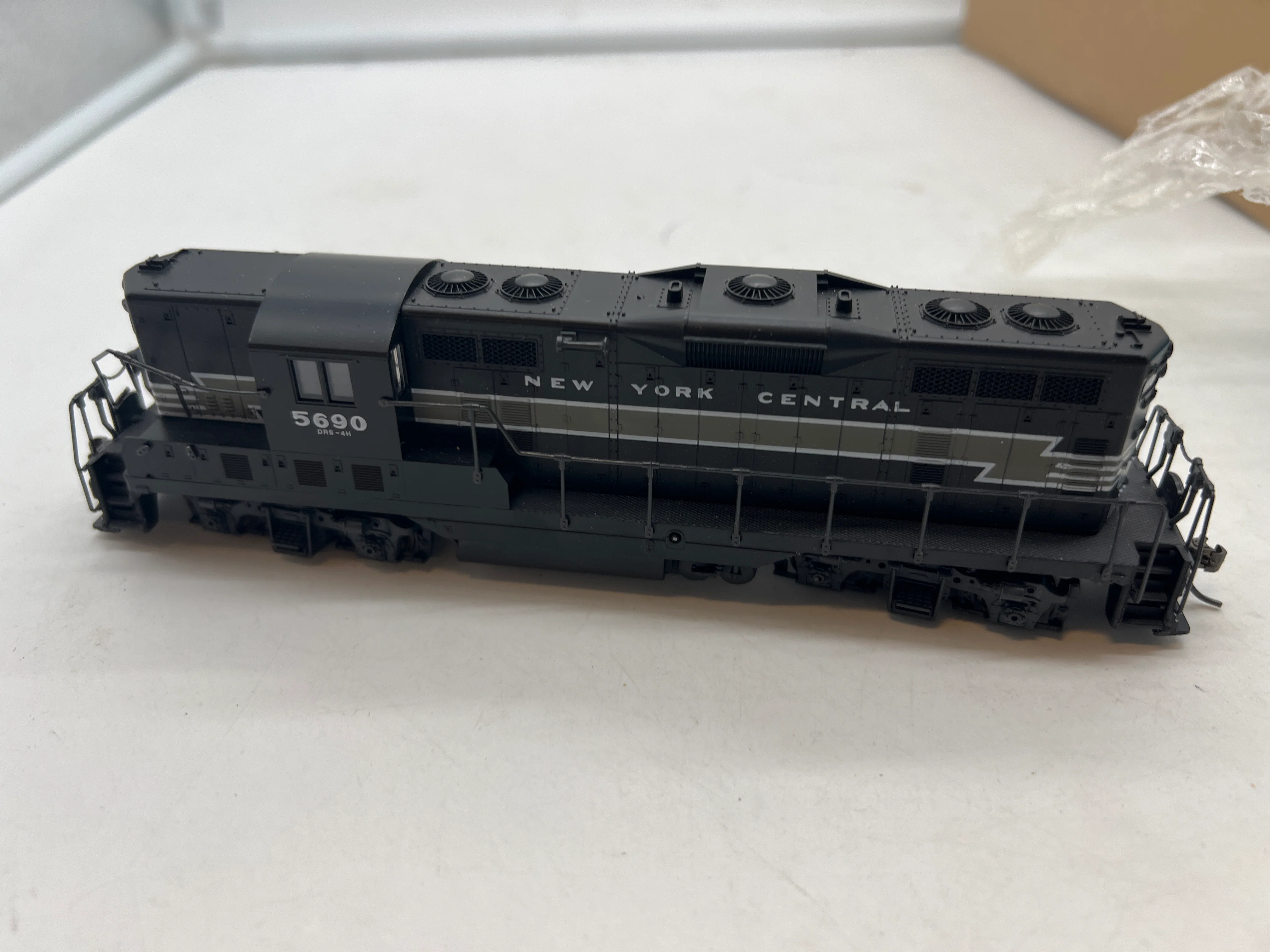 Kato NYCD25-1 5690 Diesel Locomotive New York Central NYC HO SCALE Like New - Image 4