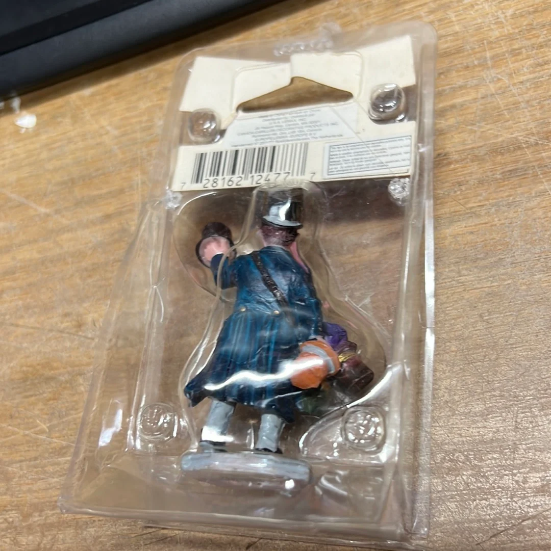 Lemax 12477A Top Hat Peddler Figurine - Image 3