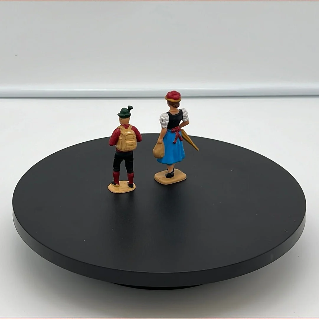 LGB Figure Pack Alpine Couple A (2) G SCALE USED - Image 3