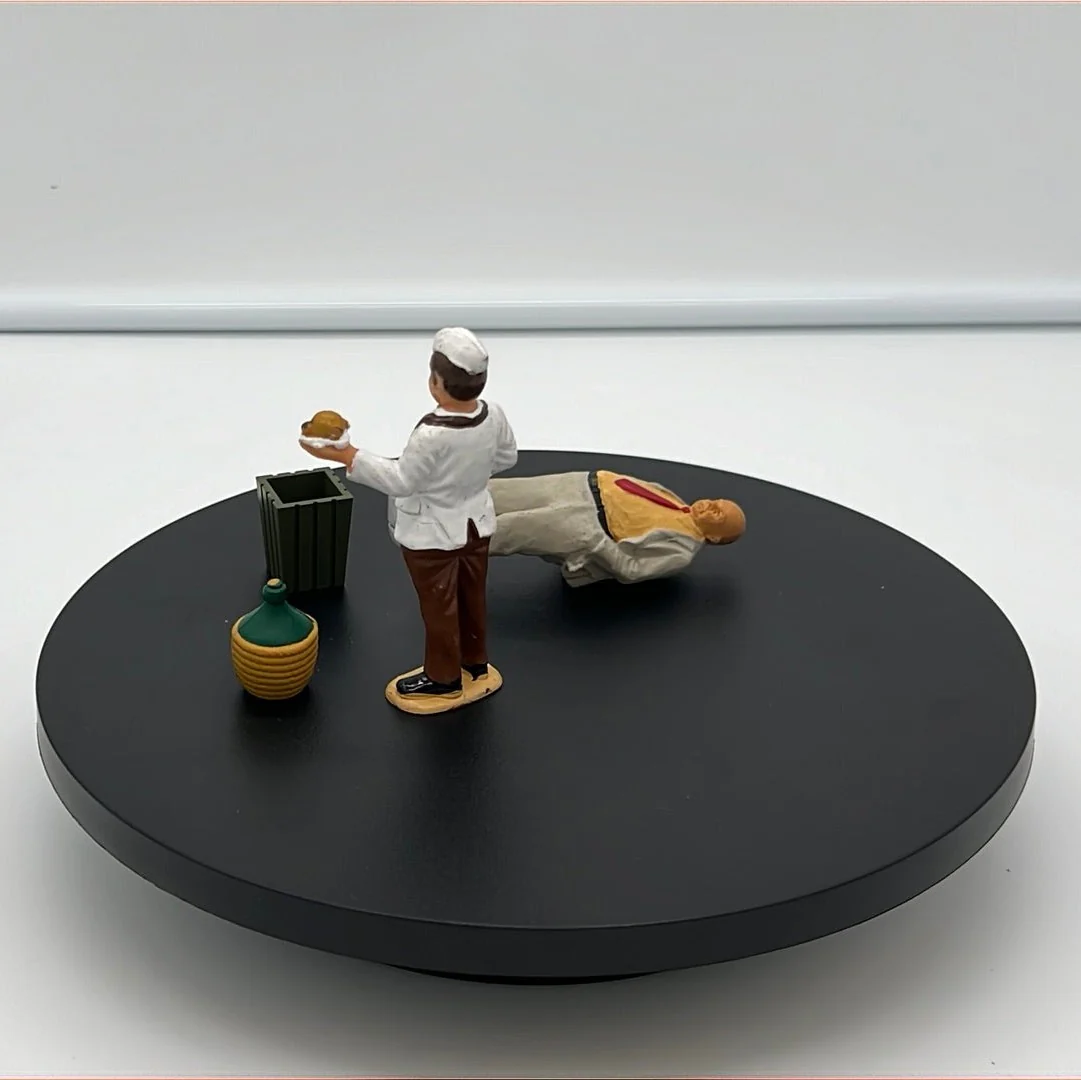 LGB Figure Pack Hot Dog Vendor (2) G SCALE USED - Image 3