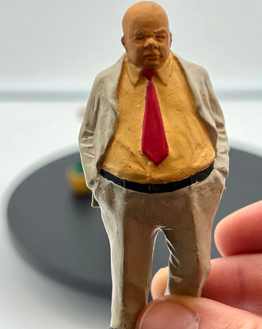LGB Figure Pack Hot Dog Vendor (2) G SCALE USED - Image 6