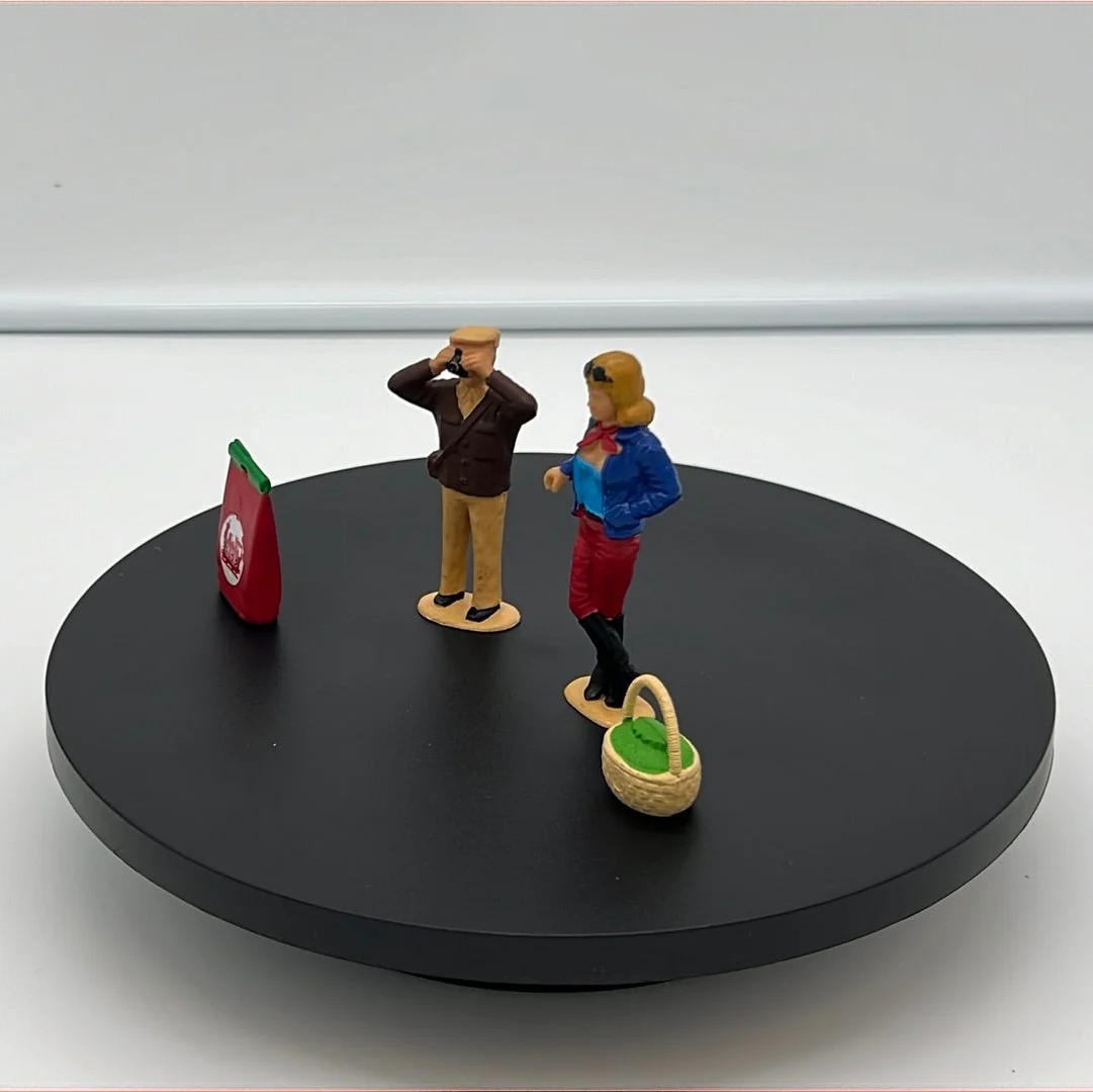 LGB Figure Pack Photographer set #2  (2) G SCALE USED - Image 2