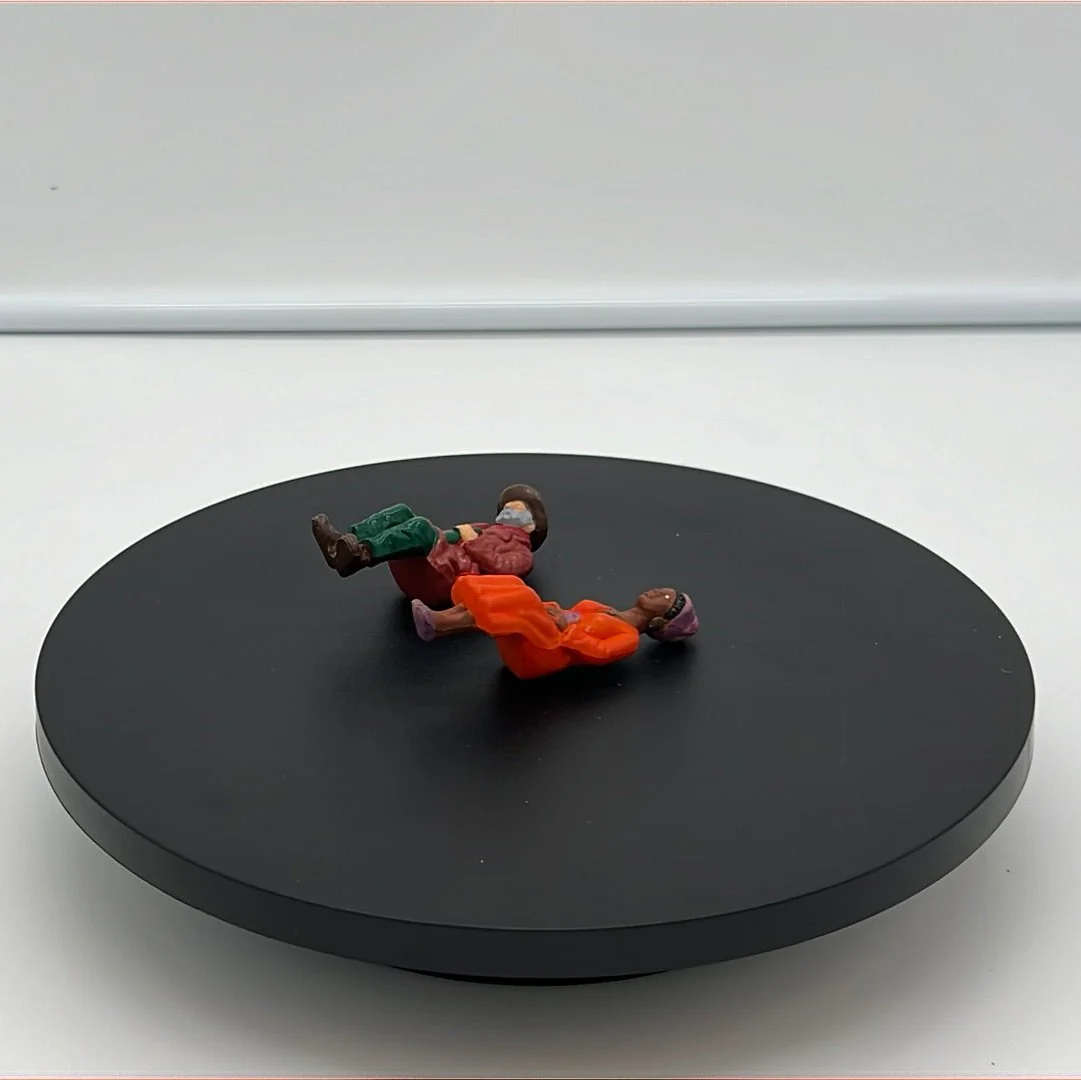 LGB Figure Pack Sitting People Old Man and Woman of Color (2) G SCALE USED - Image 2