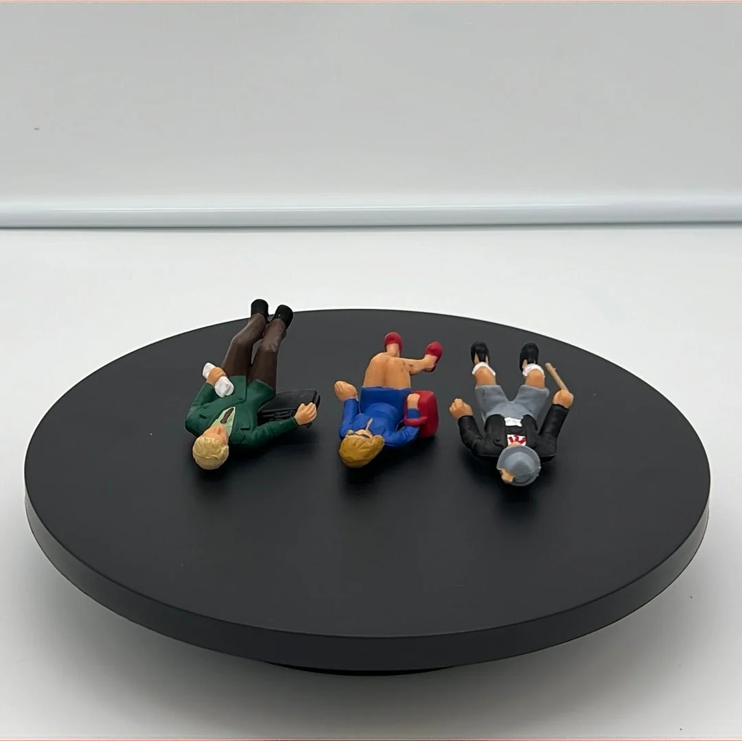 LGB Figure Pack Three Sitting People Pack A (3) G SCALE USED - Image 3