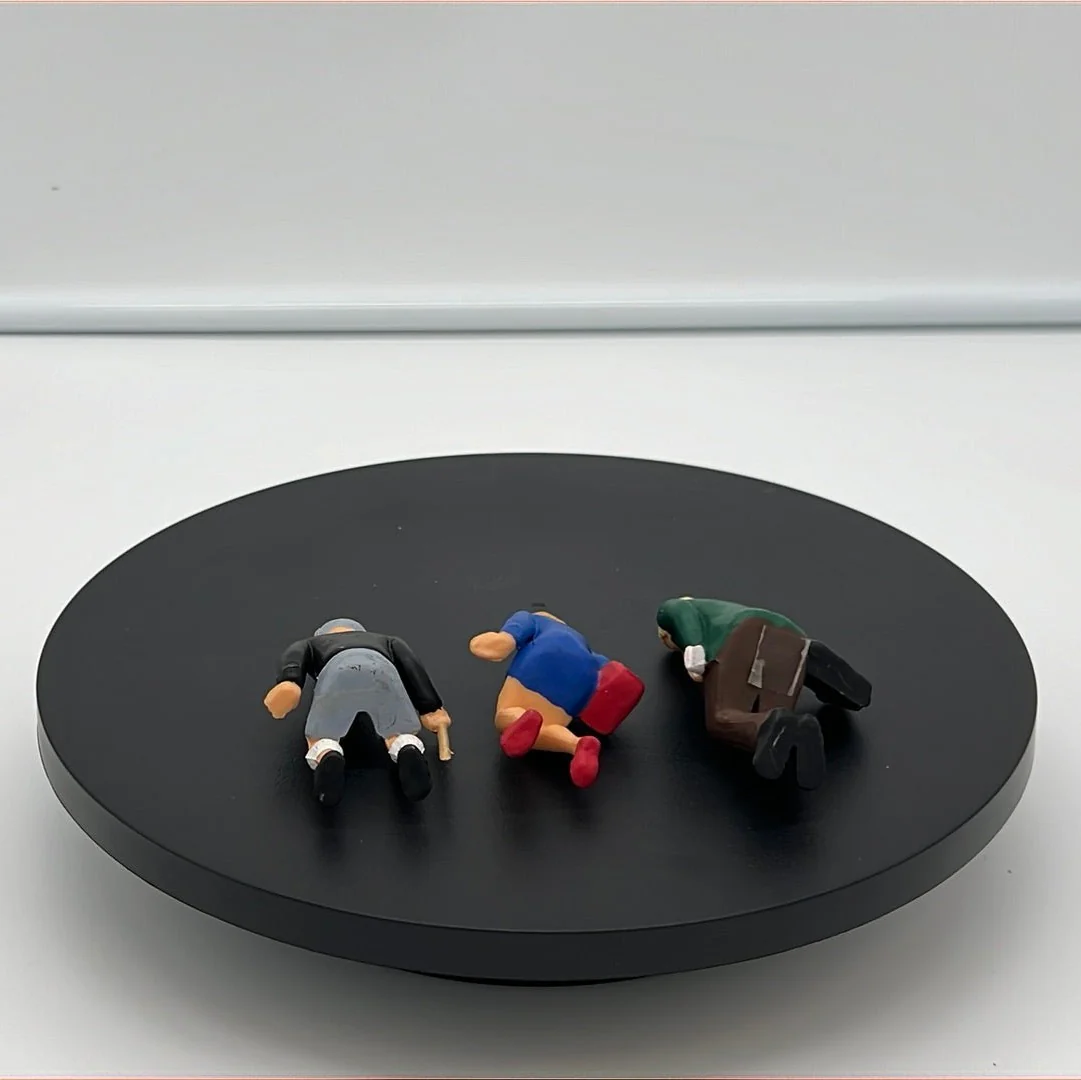 LGB Figure Pack Three Sitting People Pack A (3) G SCALE USED - Image 5