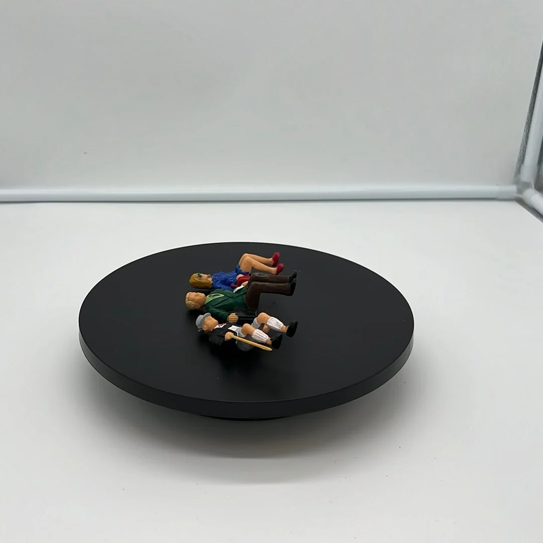 LGB Figure Pack Three Sitting People Pack B (3) G SCALE USED - Image 4