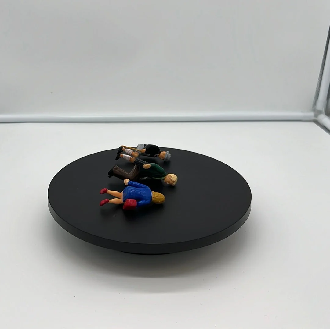 LGB Figure Pack Three Sitting People Pack B (3) G SCALE USED - Image 6