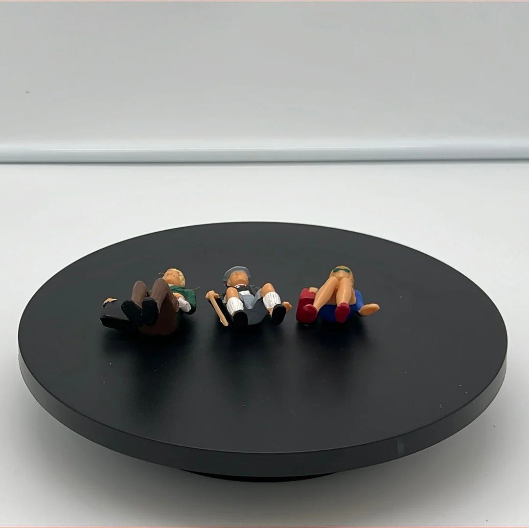 LGB Figure Pack Three Sitting People Pack D (3) G SCALE USED - Image 3
