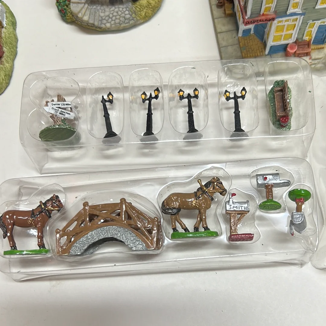 Liberty Falls lot of 6 Buildings and 3 accessory packs AS IS - Image 11