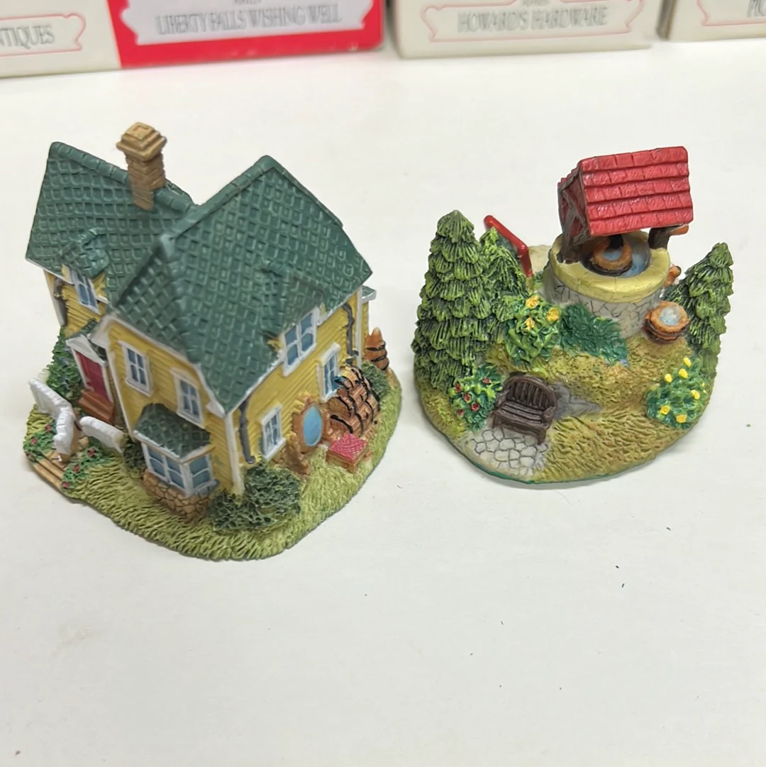 Liberty Falls lot of 6 Buildings and 3 accessory packs AS IS - Image 14