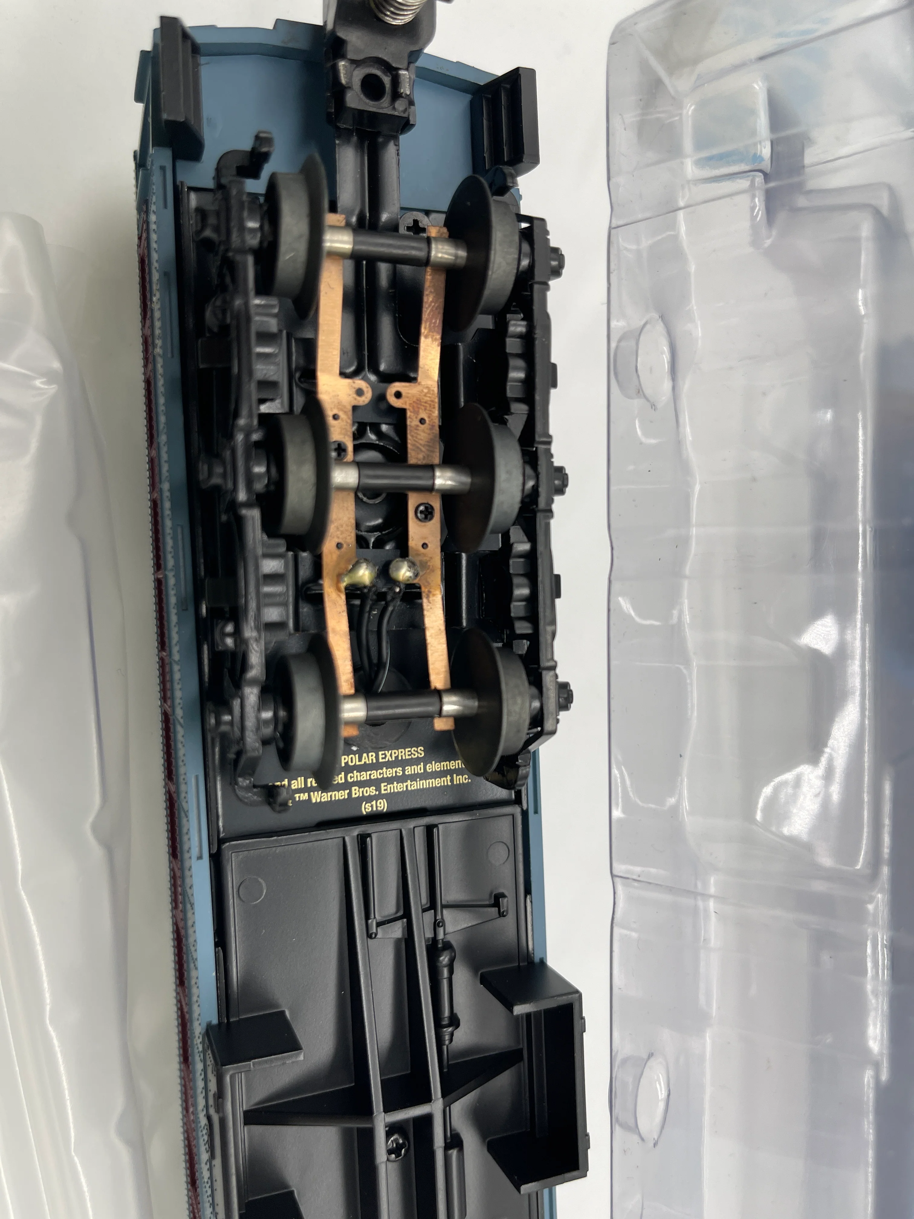 Lionel 1919400 THE POLAR EXPRESS 15TH ANNIVERSARY COACH S SCALE Like New - Image 3