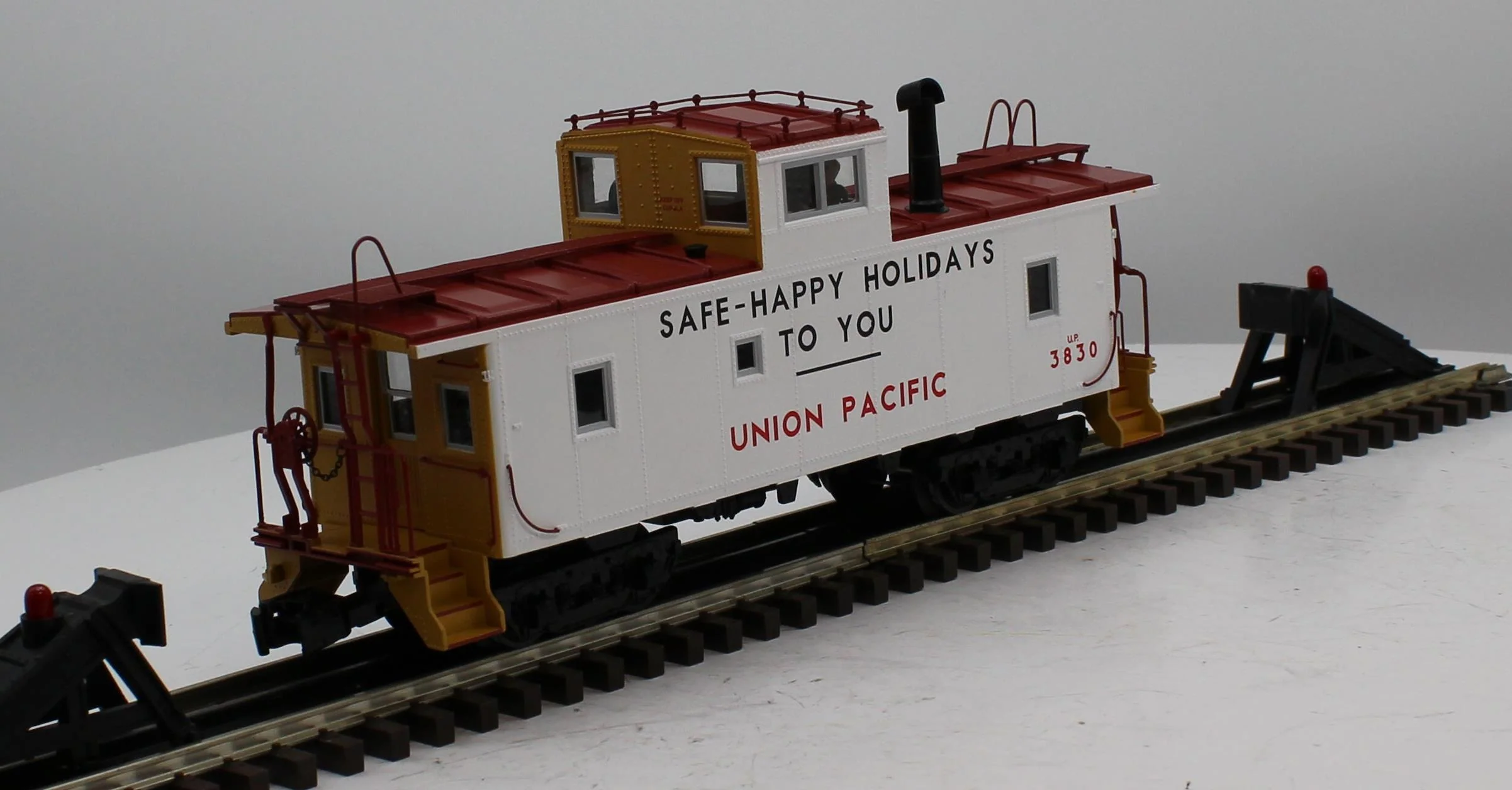 Lionel 1926492 Union Pacific Safety CA-4 Caboose #3830 Like New - Image 2