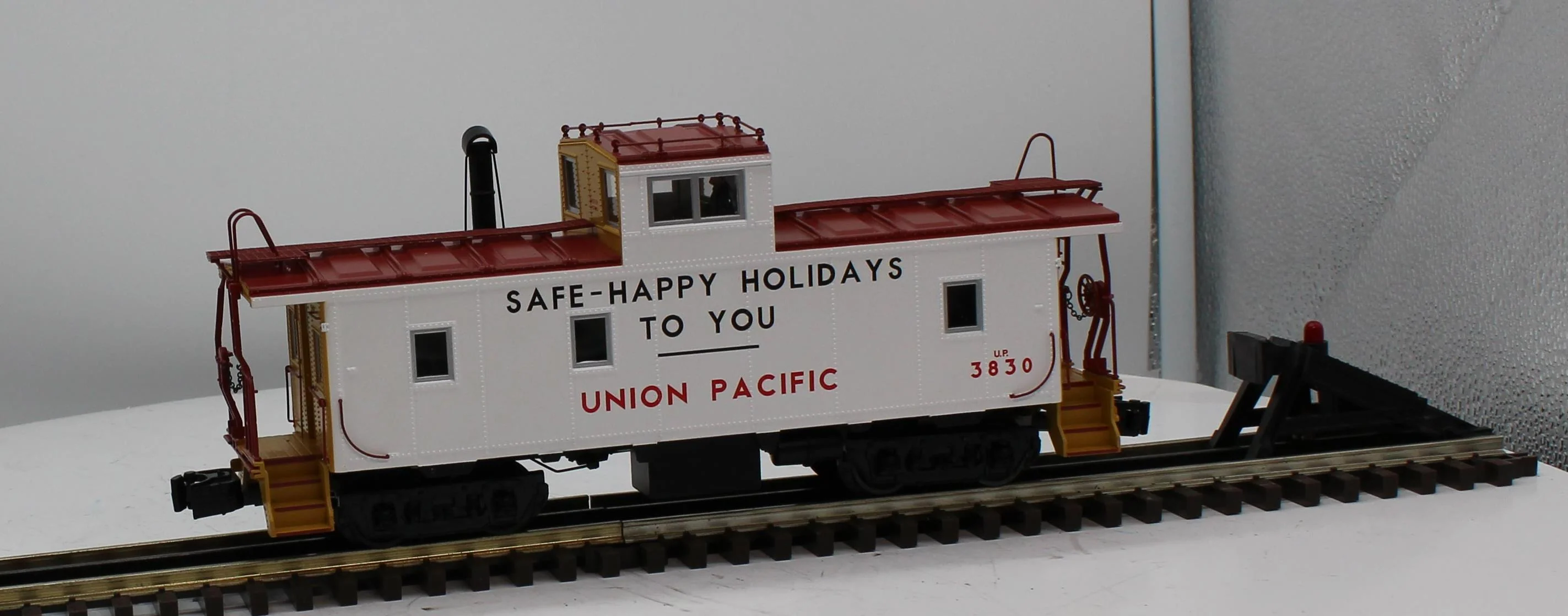 Lionel 1926492 Union Pacific Safety CA-4 Caboose #3830 Like New - Image 4