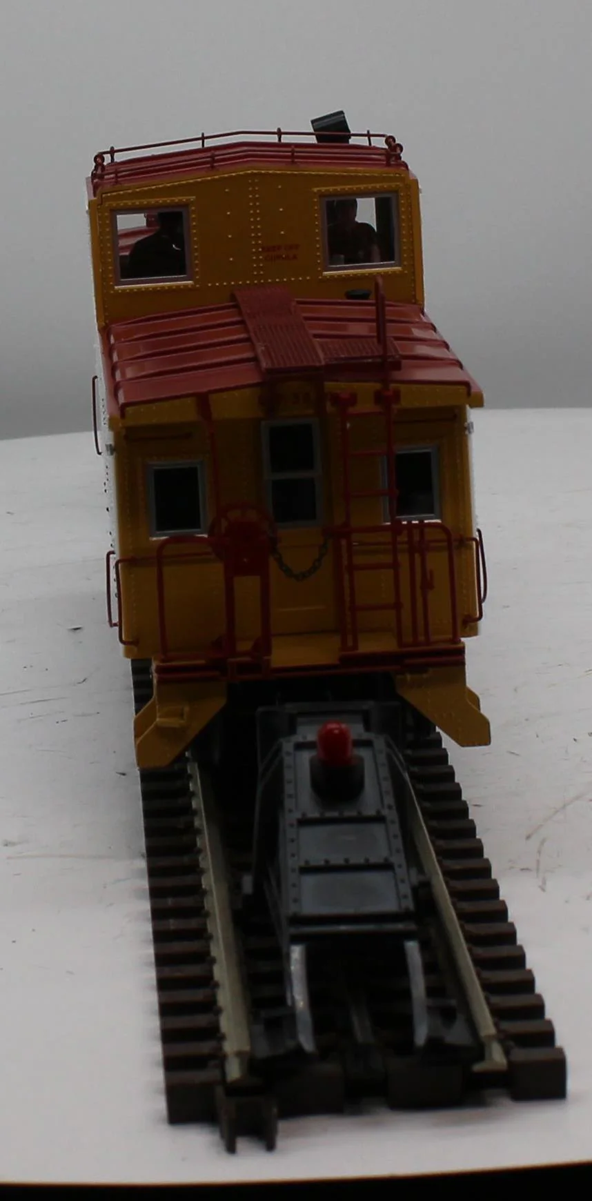 Lionel 1926492 Union Pacific Safety CA-4 Caboose #3830 Like New - Image 6