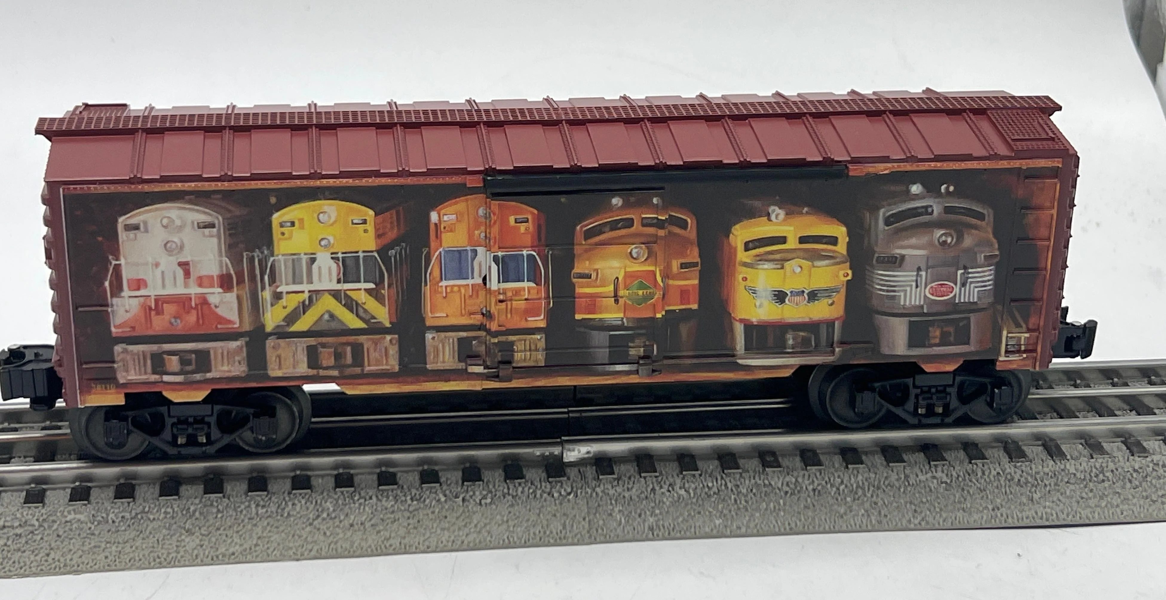 Lionel 2038110 Angela Trotta Well Stocked Shelves MUSA Boxcar - Middle Shelf O SCALE Like New - Image 2
