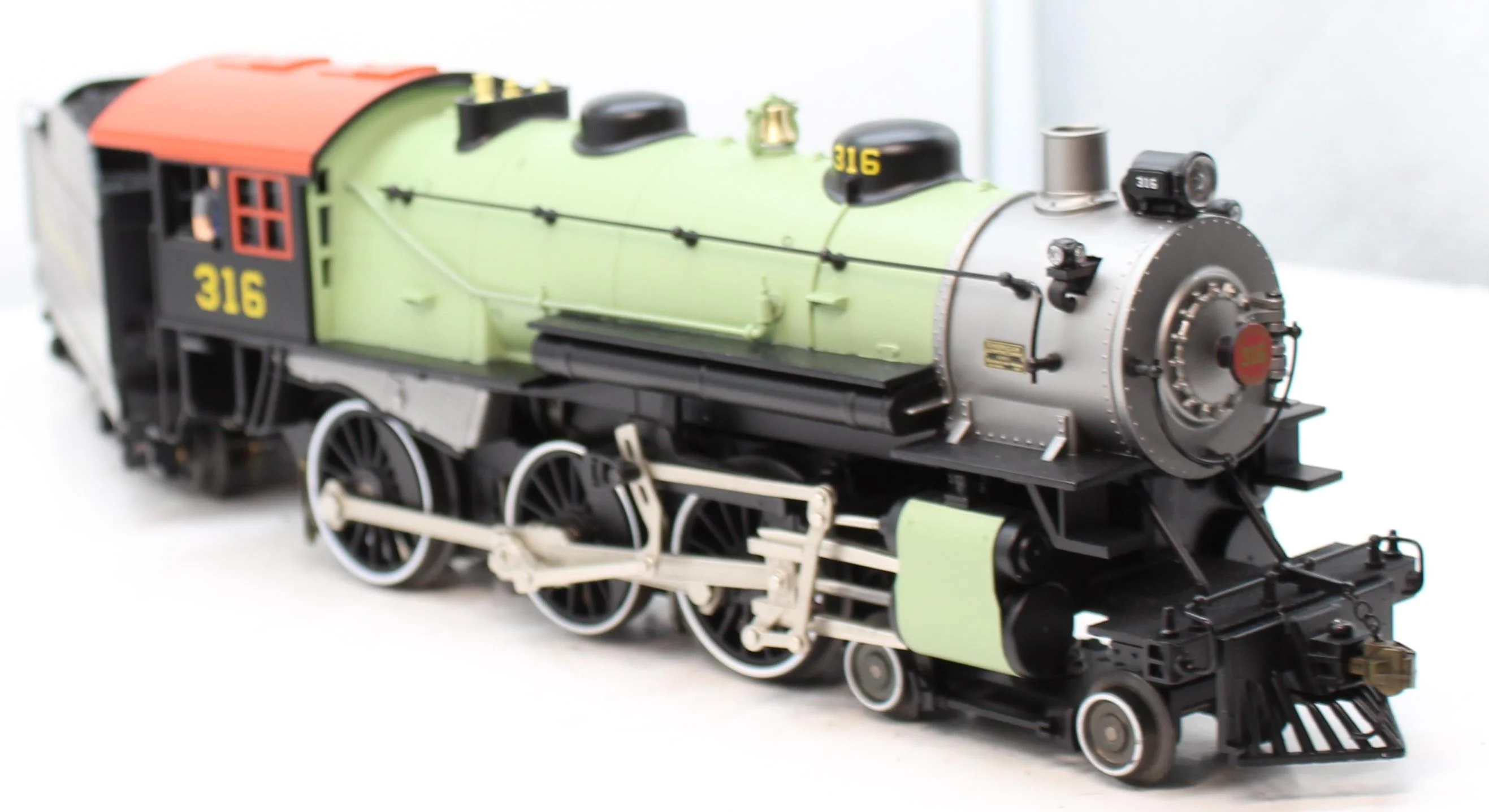 Lionel 2131120 Texas & Pacific LEGACY 4-6-0 #316 O SCALE Like New limited - Image 7