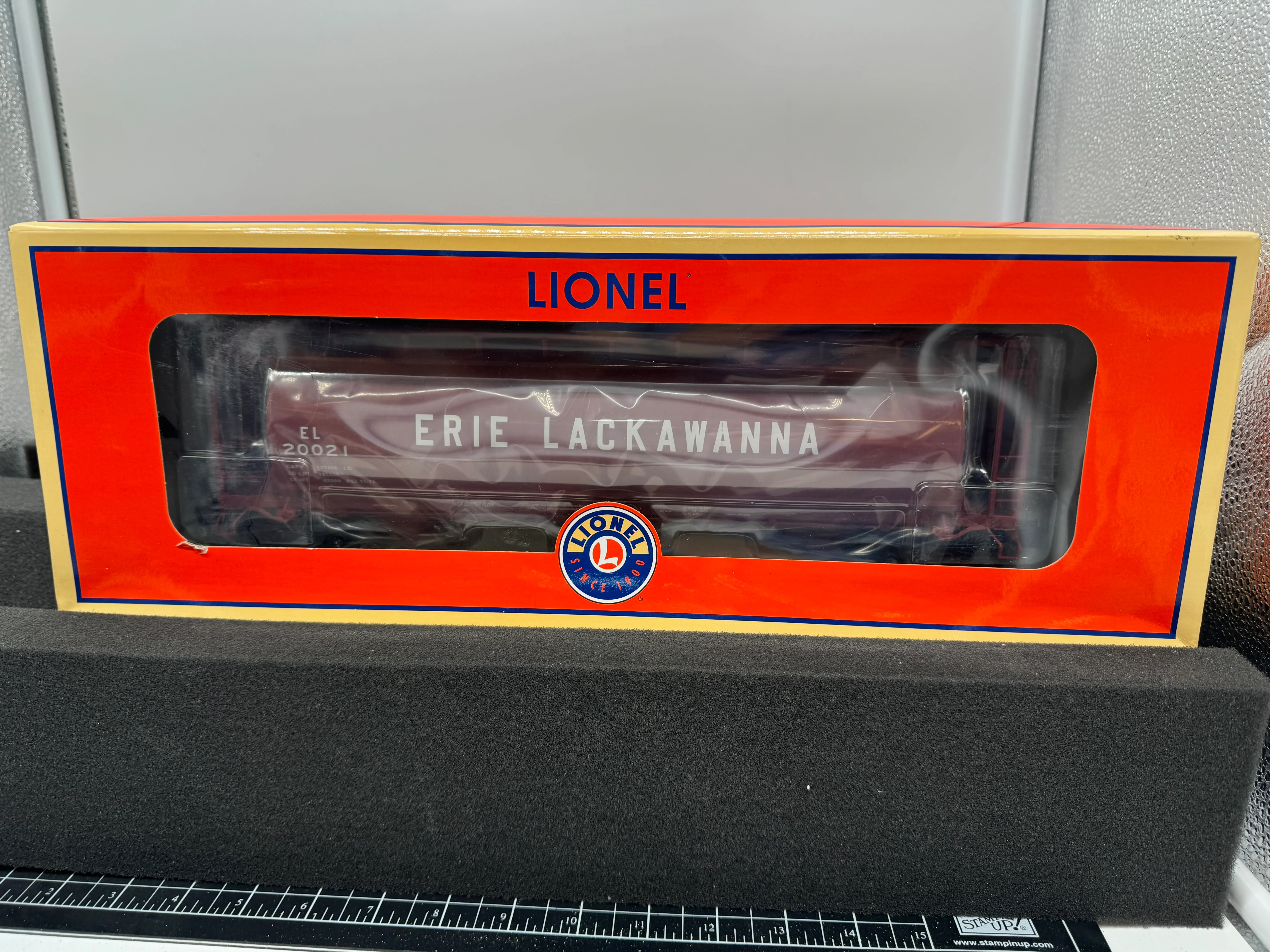 Lionel 2226110 ERIE LACKAWANNA CYLINDRICAL COVERED HOPPER #20021 O SCALE NEW - Image 3