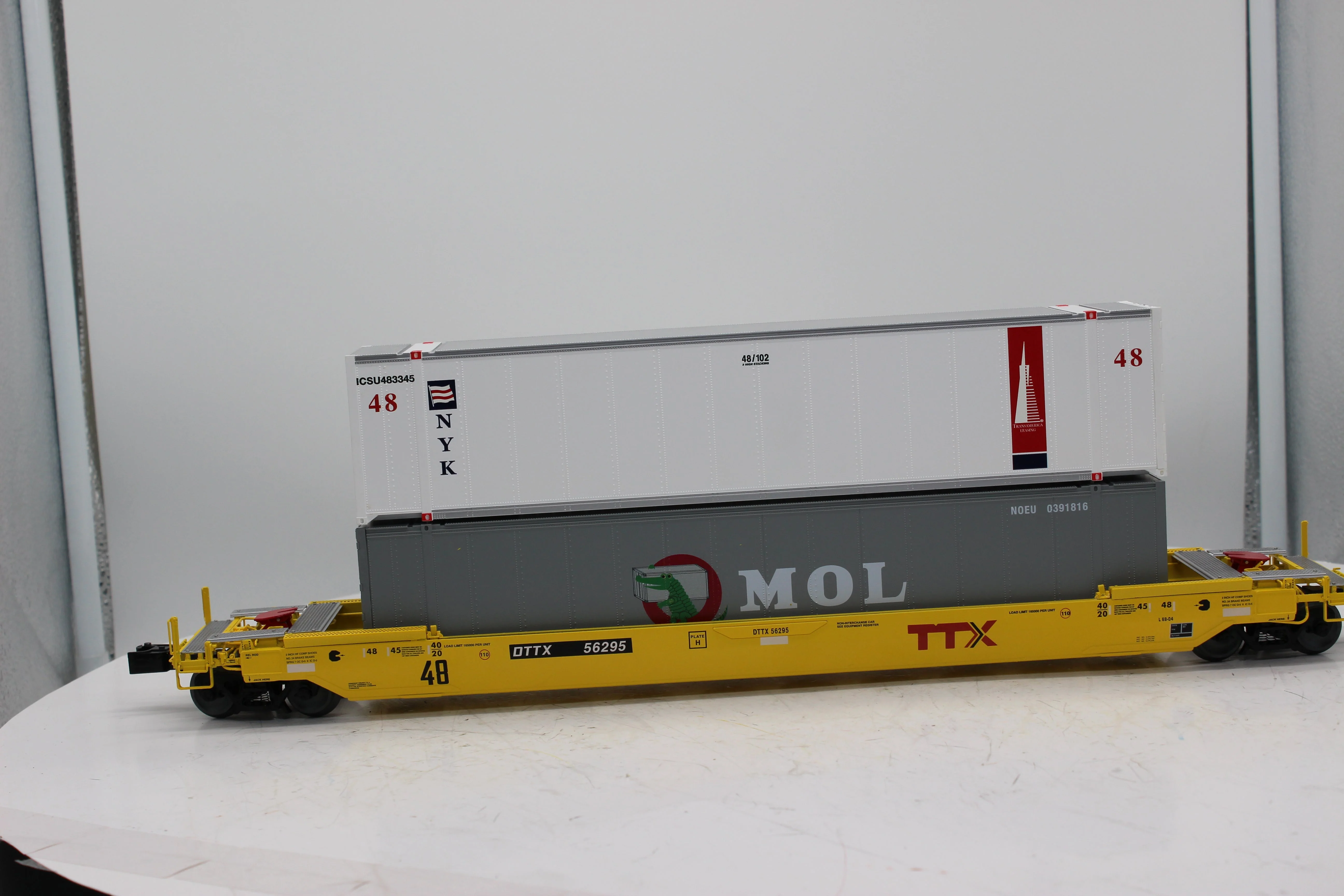 Lionel 2226611 TTX Husky Stack #56295 O SCALE Like New limited