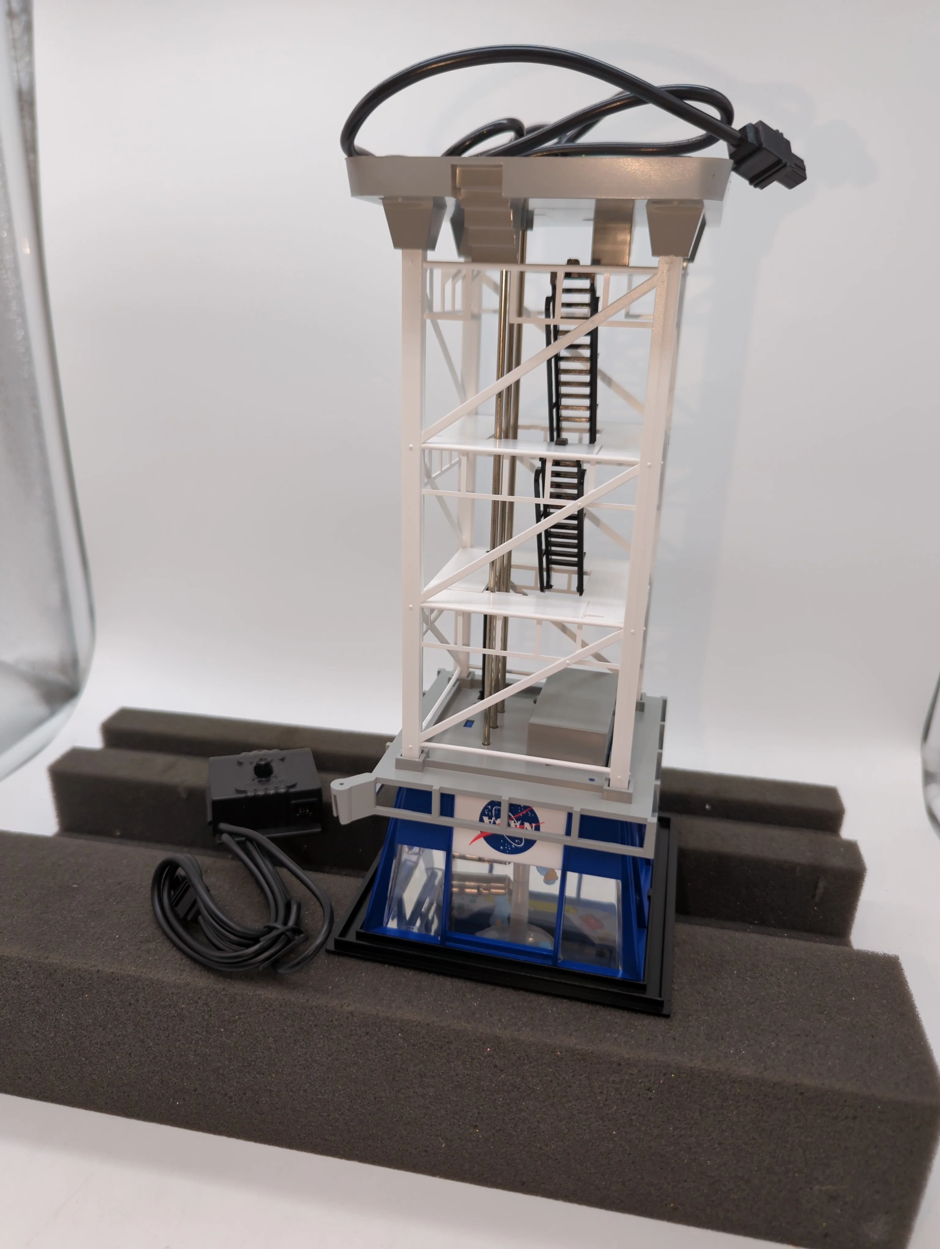 Lionel 2229040 MISSION CONTROL TOWER O SCALE NEW - Image 2