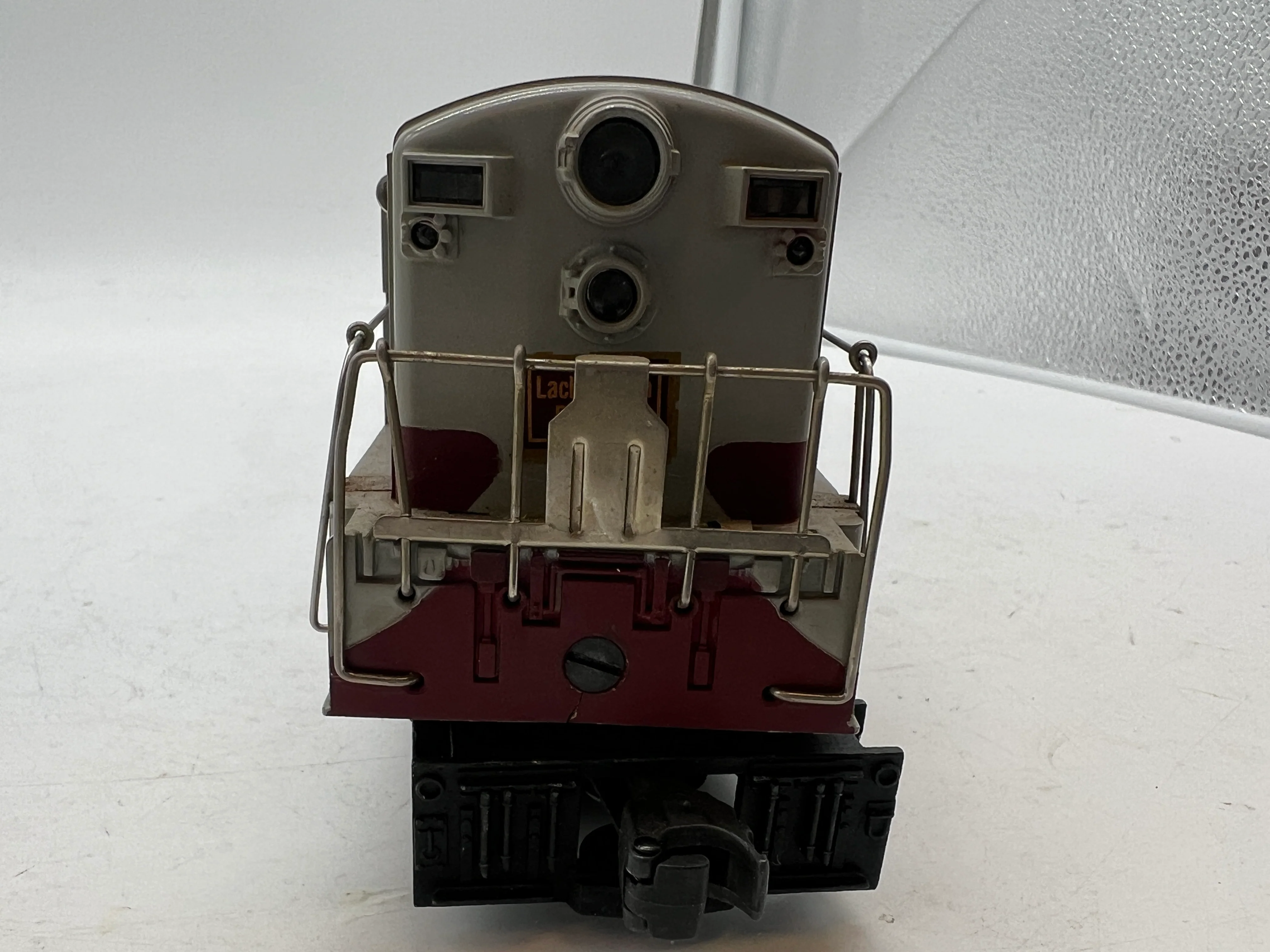 Lionel 2321 LACKAWANNA TRAINMASTER POSTWAR Locomotive gray roof O SCALE Used No Box as is - Image 10