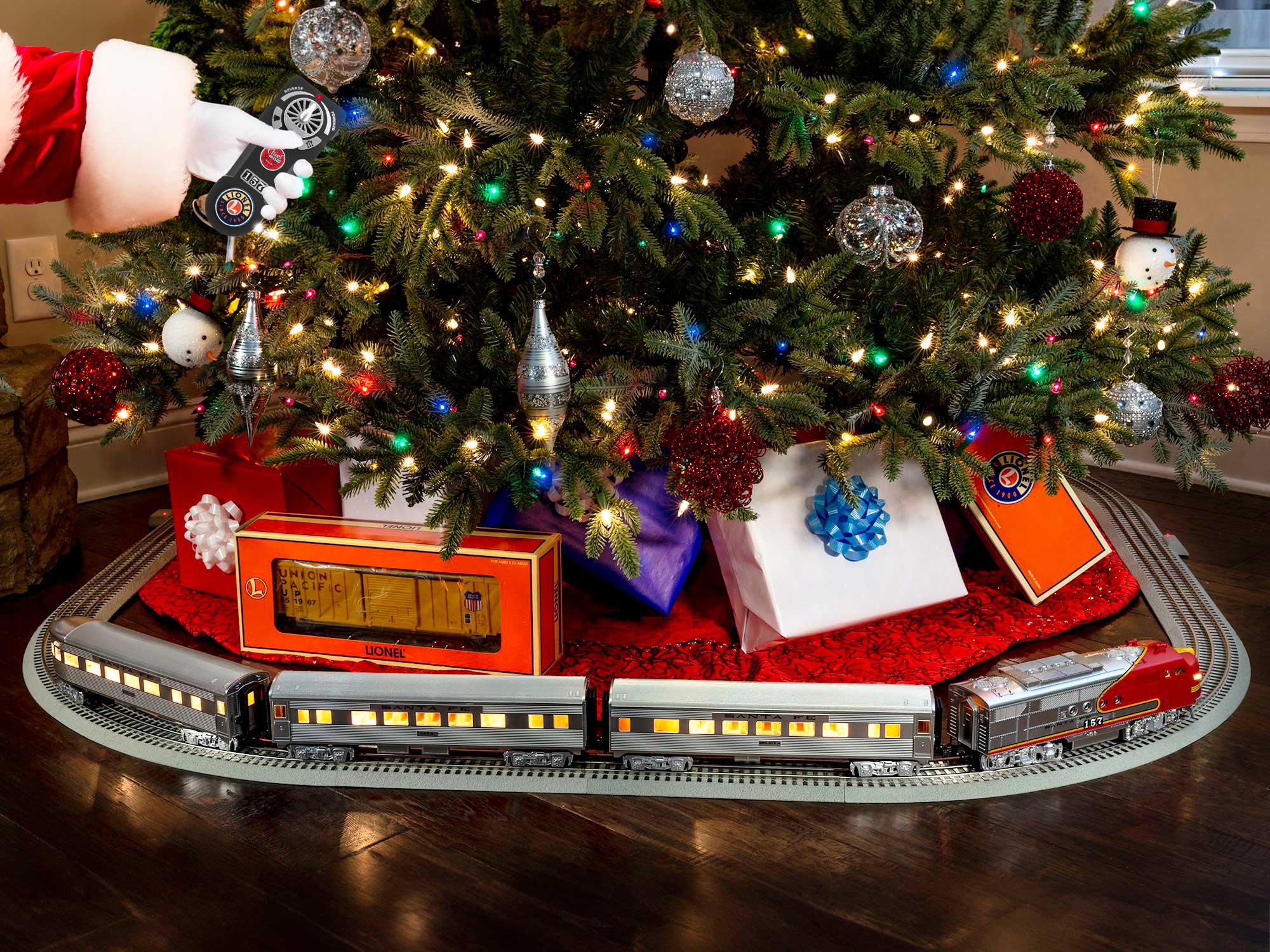 Lionel 2323110 Santa Fe Super Chief LionChief Bluetooth 5.0 Set limited O SCALE NEW - Image 4