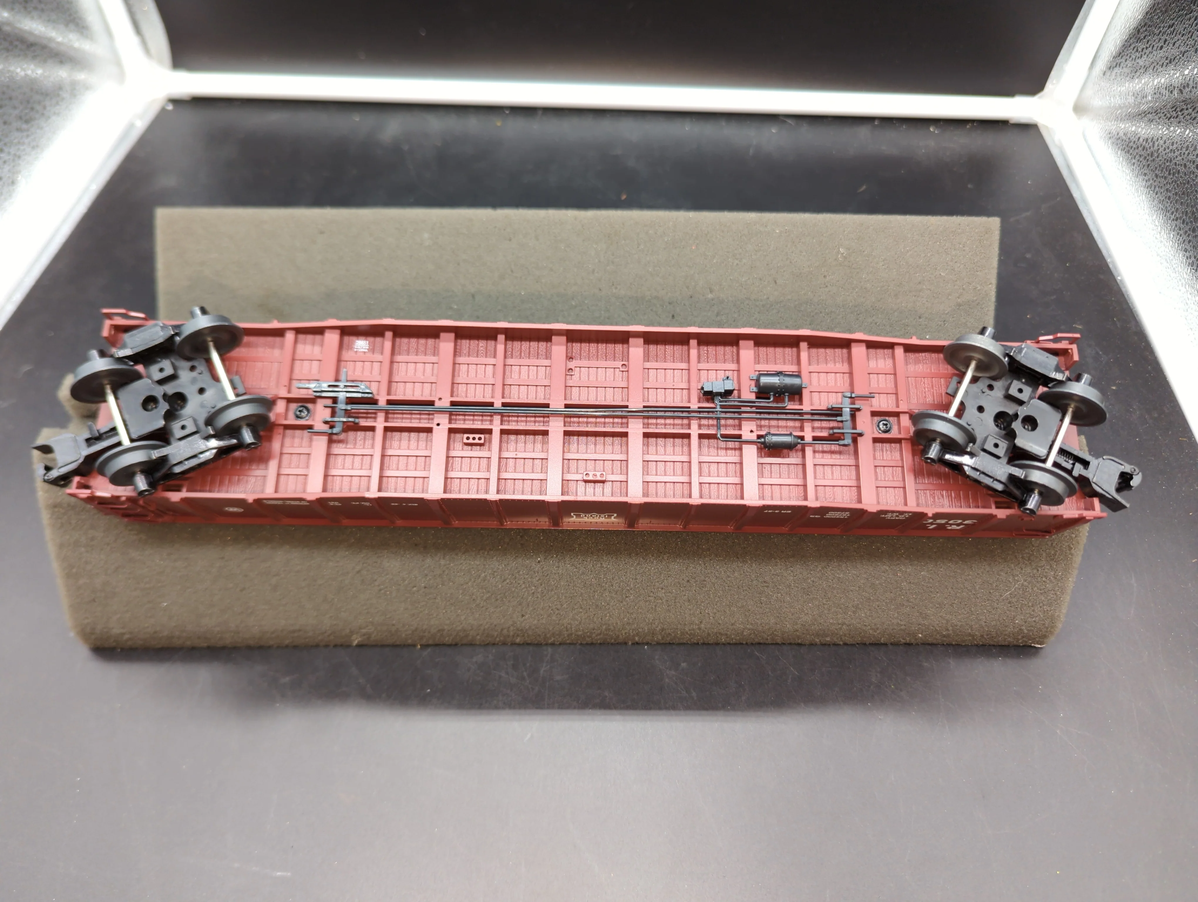 Lionel 2326651 ROCK ISLAND PS-5 GONDOLA #3050 O SCALE Like New - Image 4