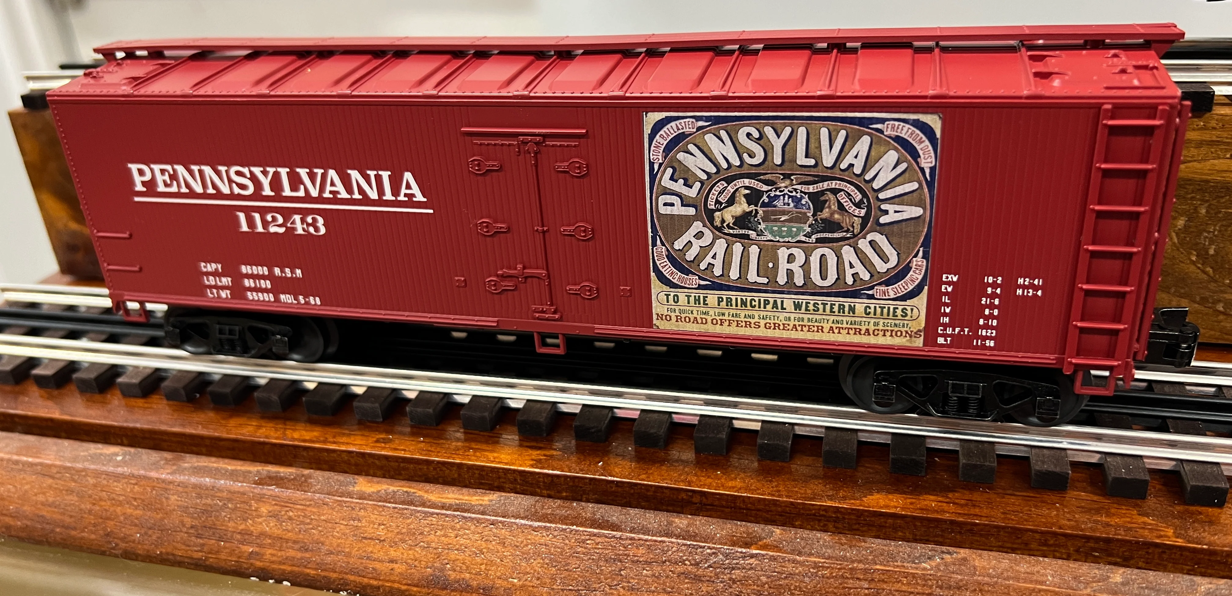 Lionel 2426880 Brady's Train Outlet Custom Run Pennsylvania Railroad PRR Woodside Reefer O scale Limited - Image 3