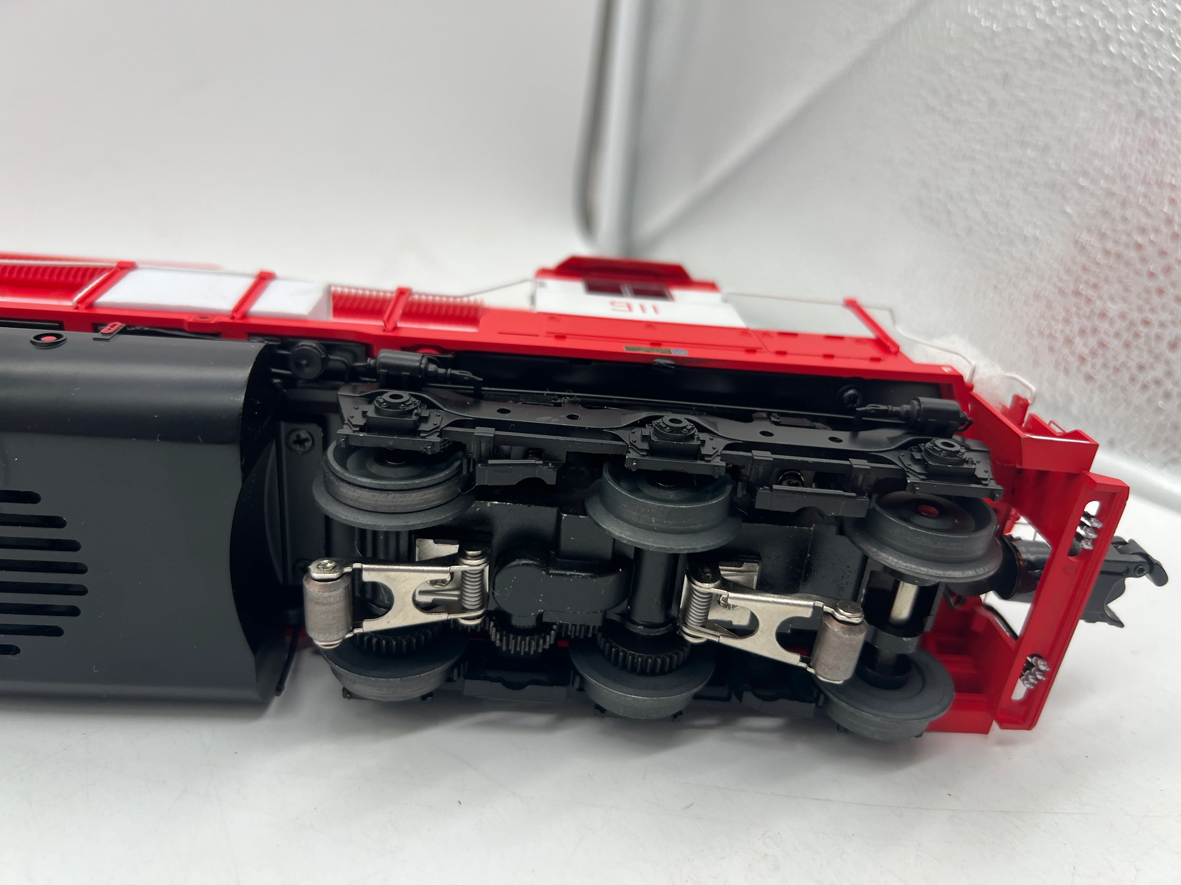 Lionel 2433561 FRISCO LEGACY SD45 #911 limited O SCALE Like New - Image 5