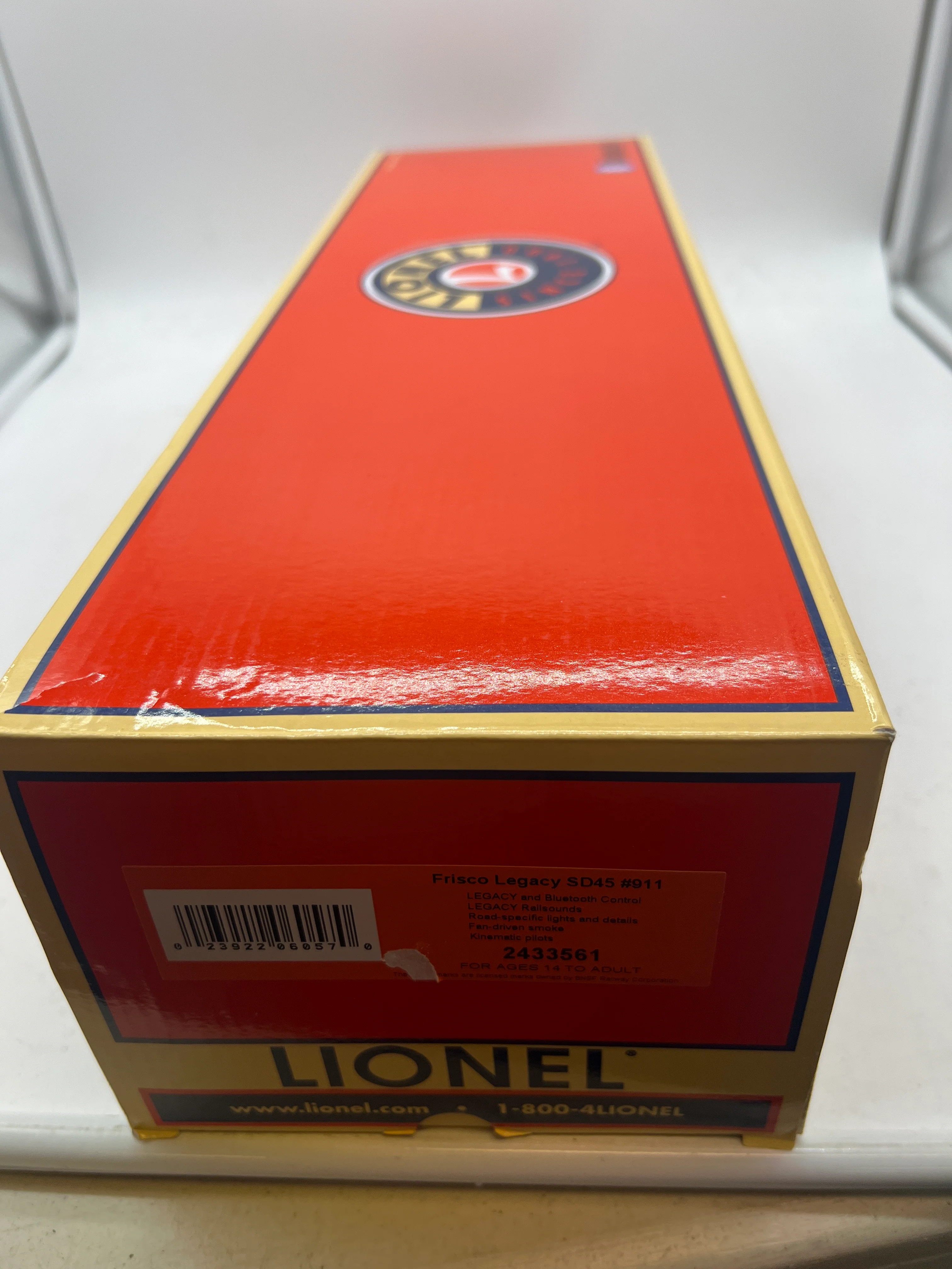 Lionel 2433561 FRISCO LEGACY SD45 #911 limited O SCALE Like New - Image 8